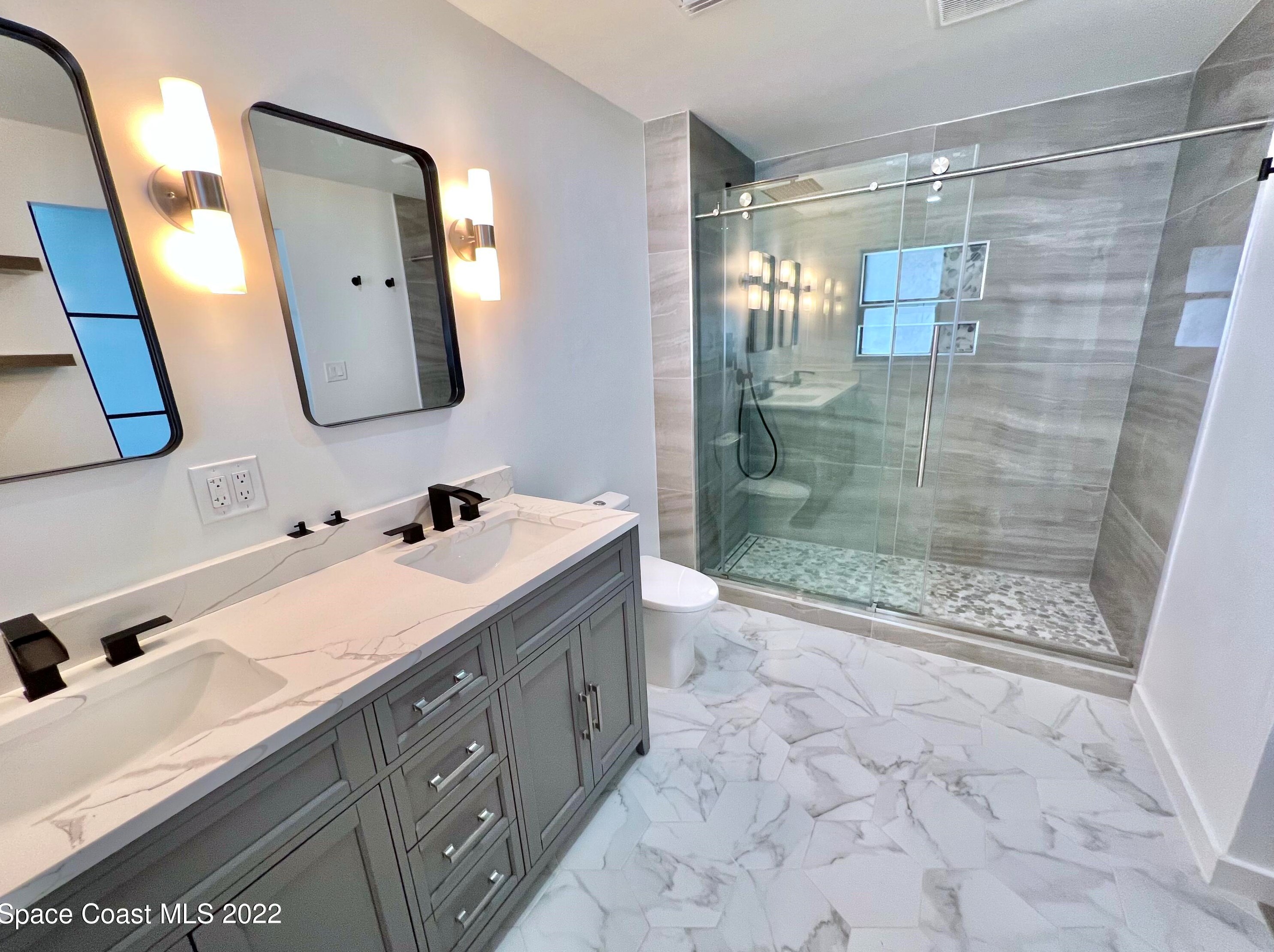 1355 Belford Ct, Merritt Island FL  32952-4704 exterior
