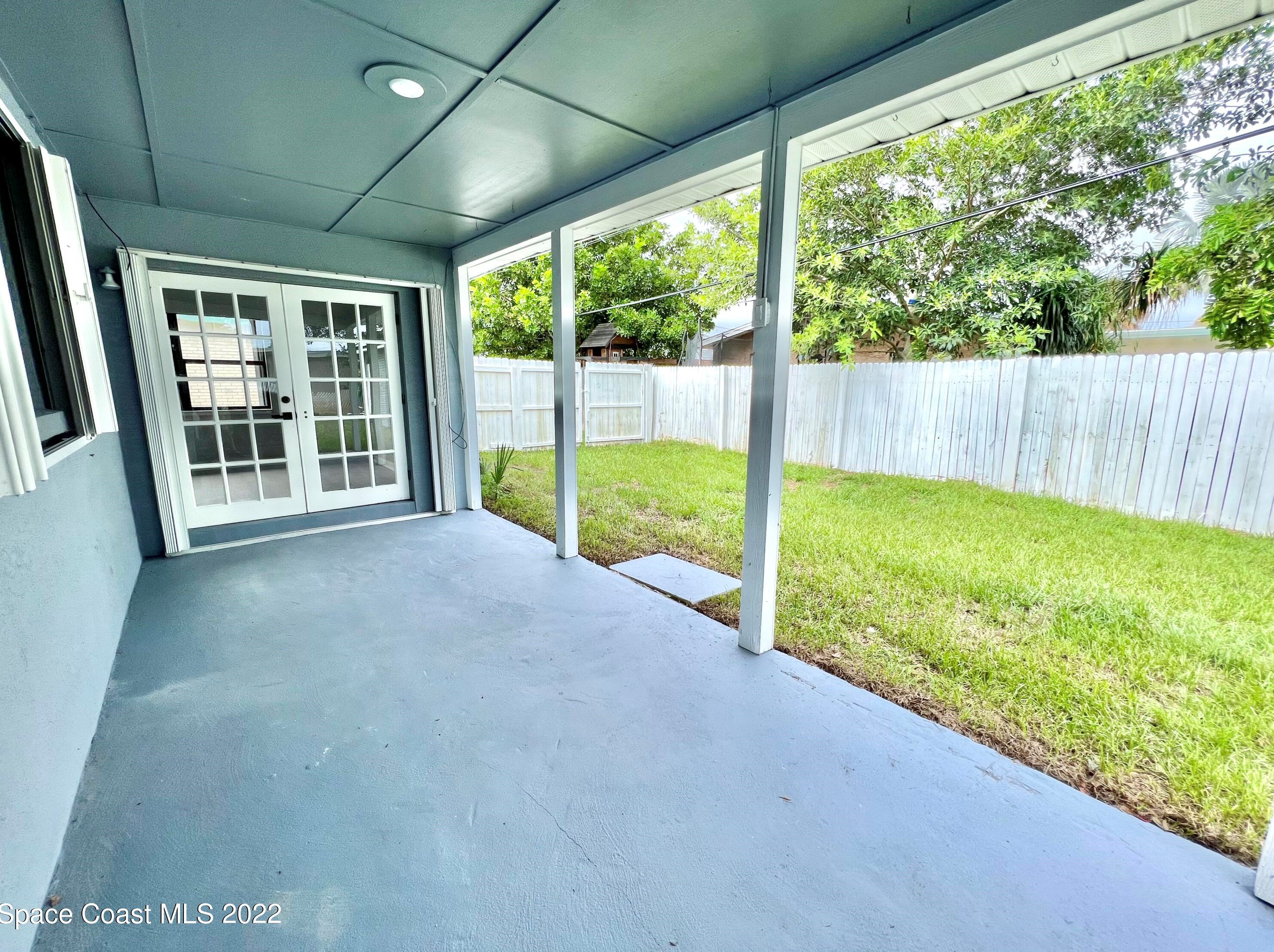 1355 Belford Ct, Merritt Island FL  32952-4704 exterior
