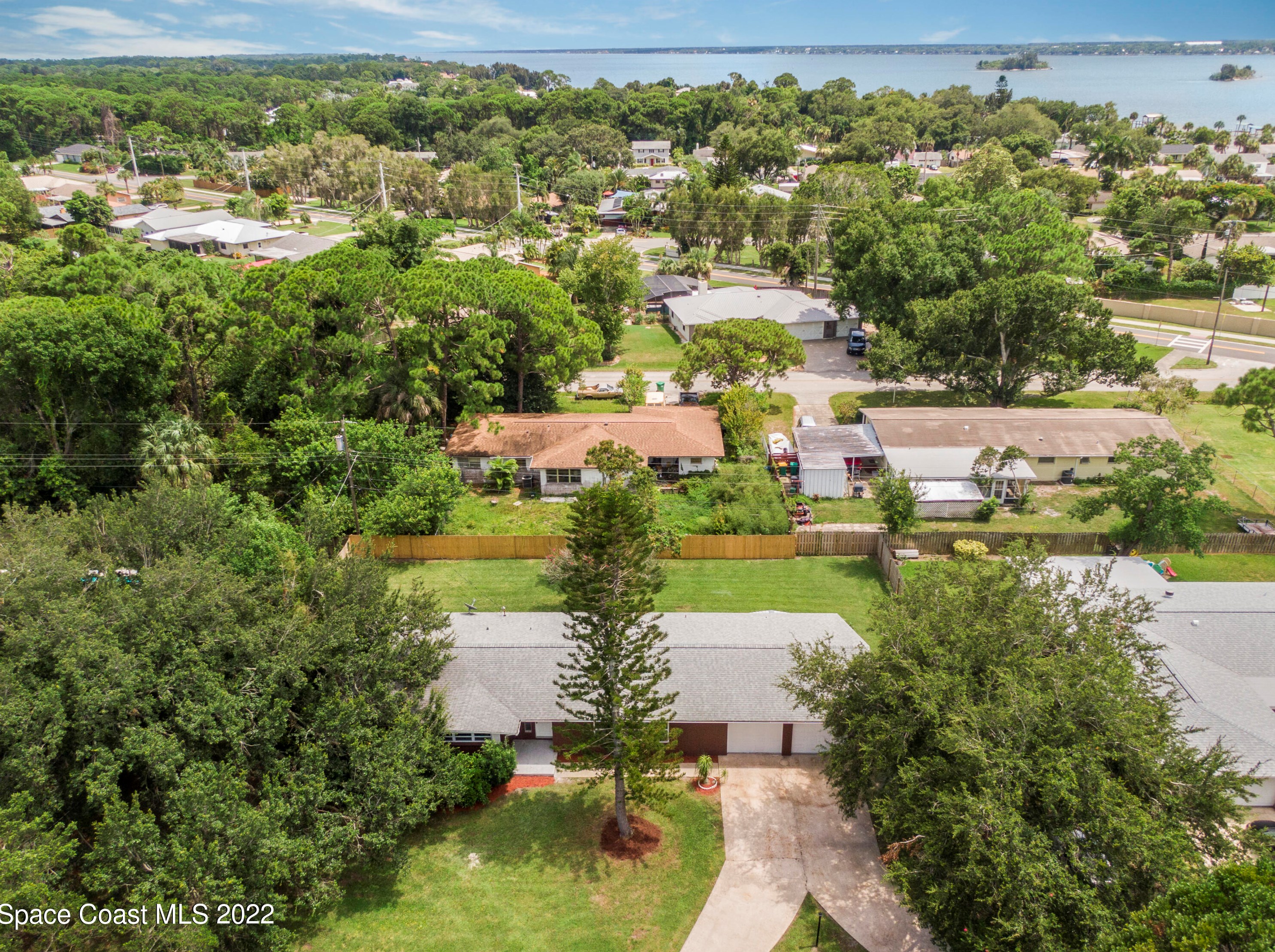 265 Hibiscus Blvd, Merritt Island FL  32952-5013 exterior
