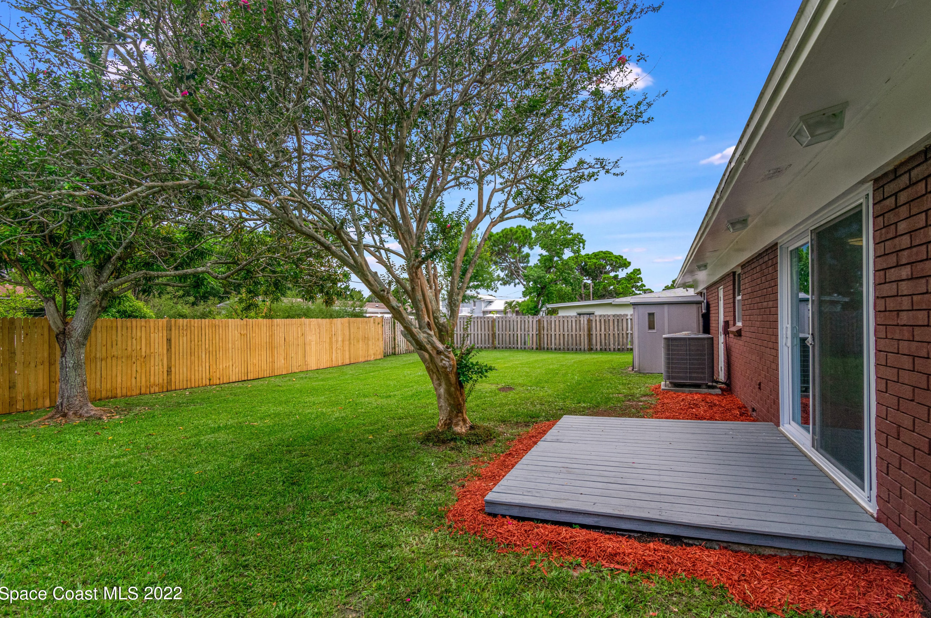 265 Hibiscus Blvd, Merritt Island FL  32952-5013 exterior
