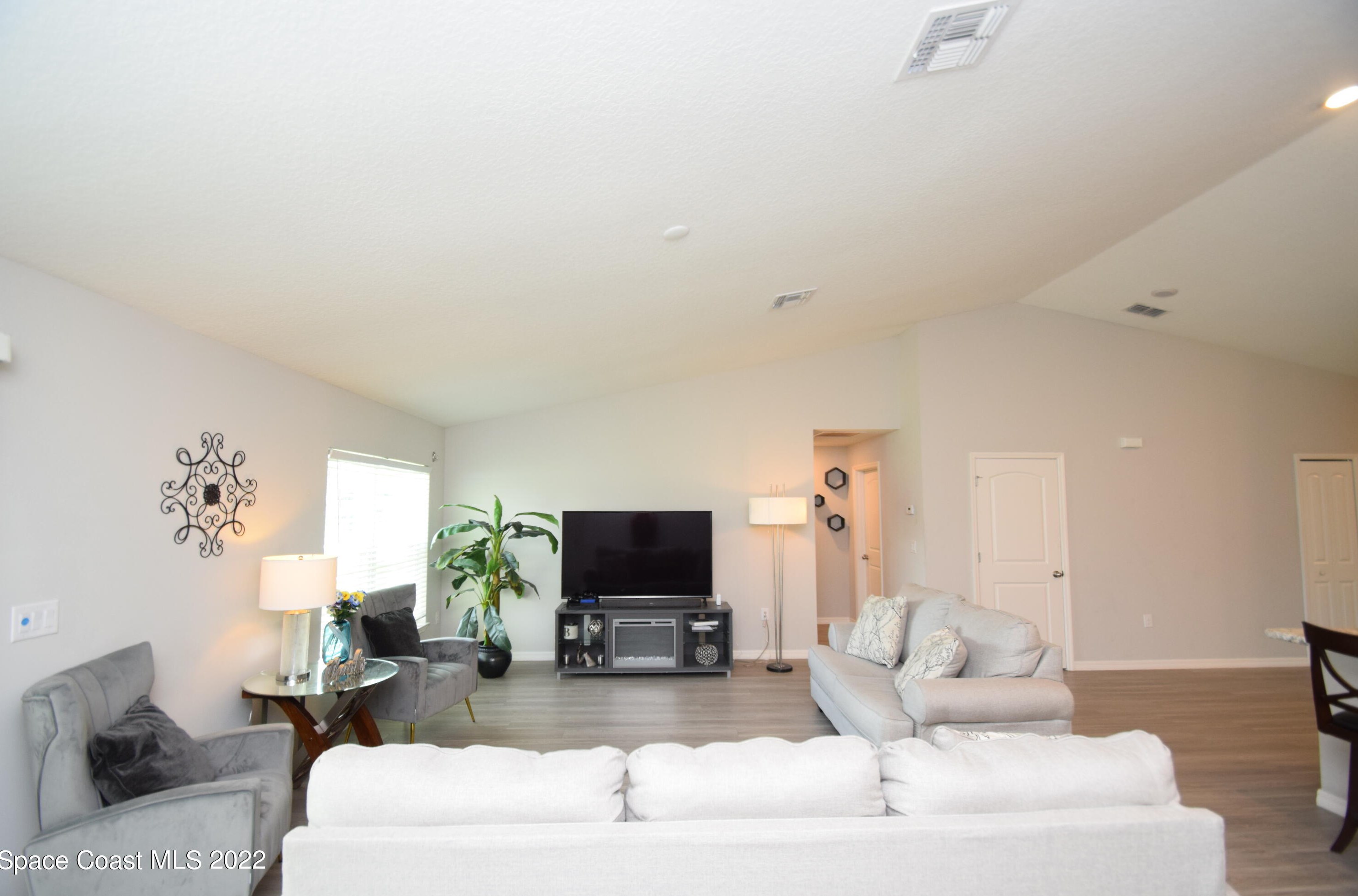 499 Ellington Ave, Melbourne FL  32909-4126 exterior