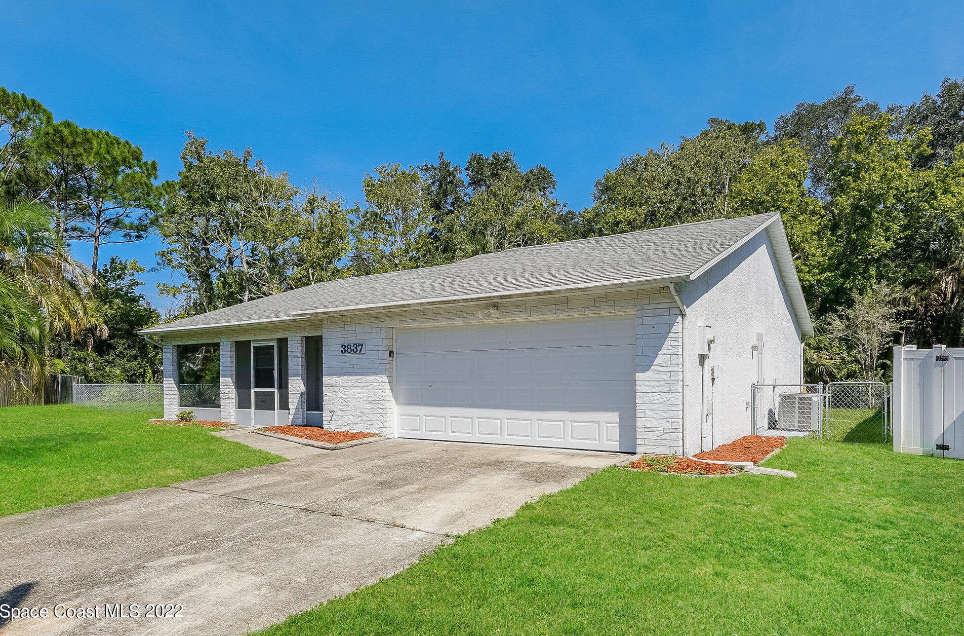 3837 Parapet Dr, Cocoa FL  32926-6430 exterior