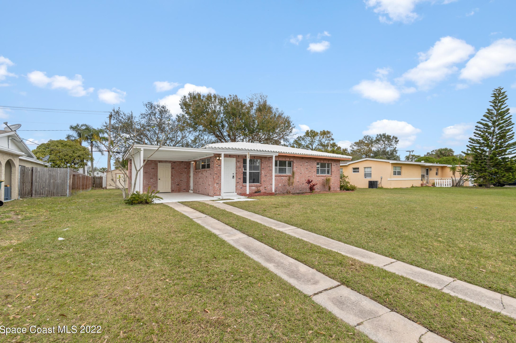 476 Orange Ave, Merritt Island FL  32952-3750 exterior