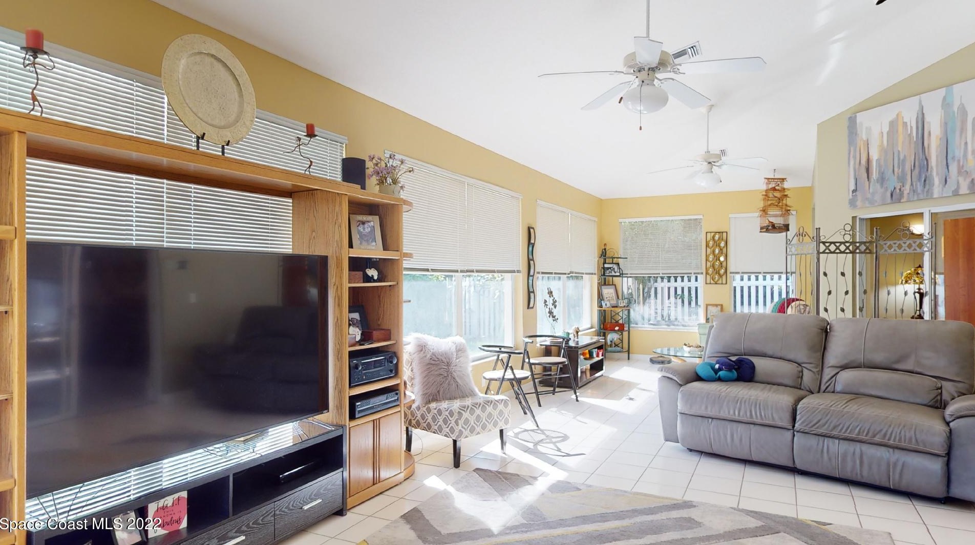 127 Island View Dr, Melbourne FL  32937-4379 exterior