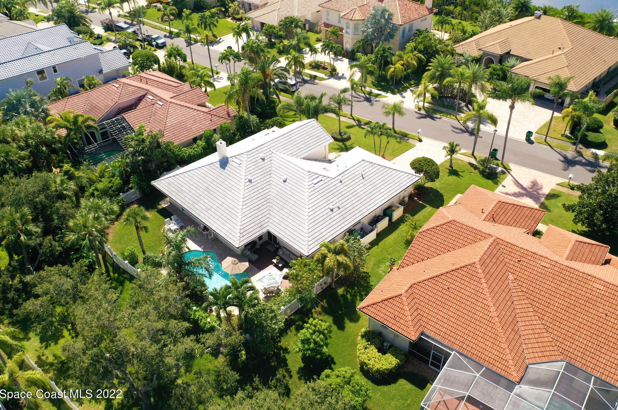 127 Island View Dr, Melbourne FL  32937-4379 exterior