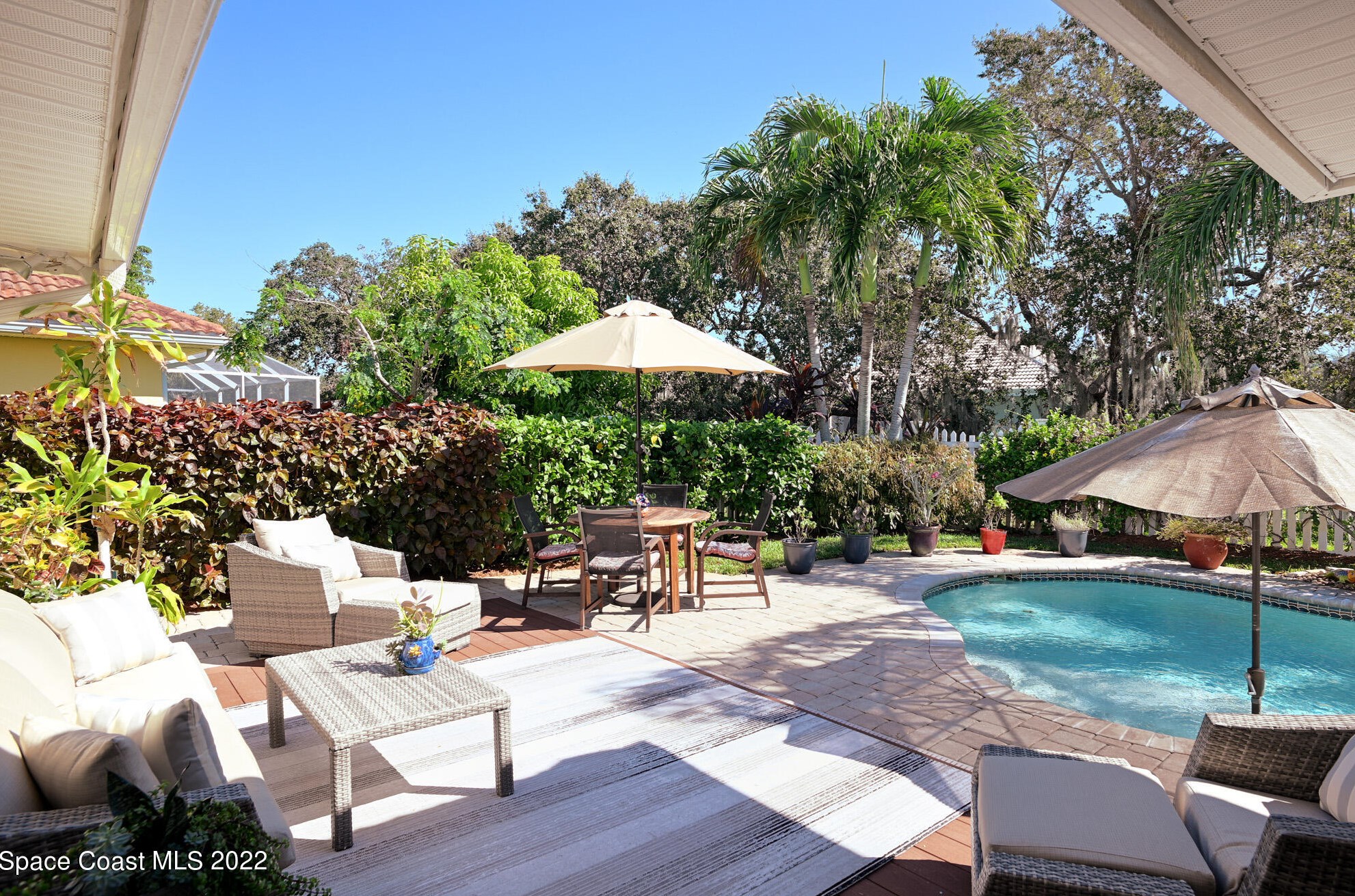 127 Island View Dr, Melbourne FL  32937-4379 exterior