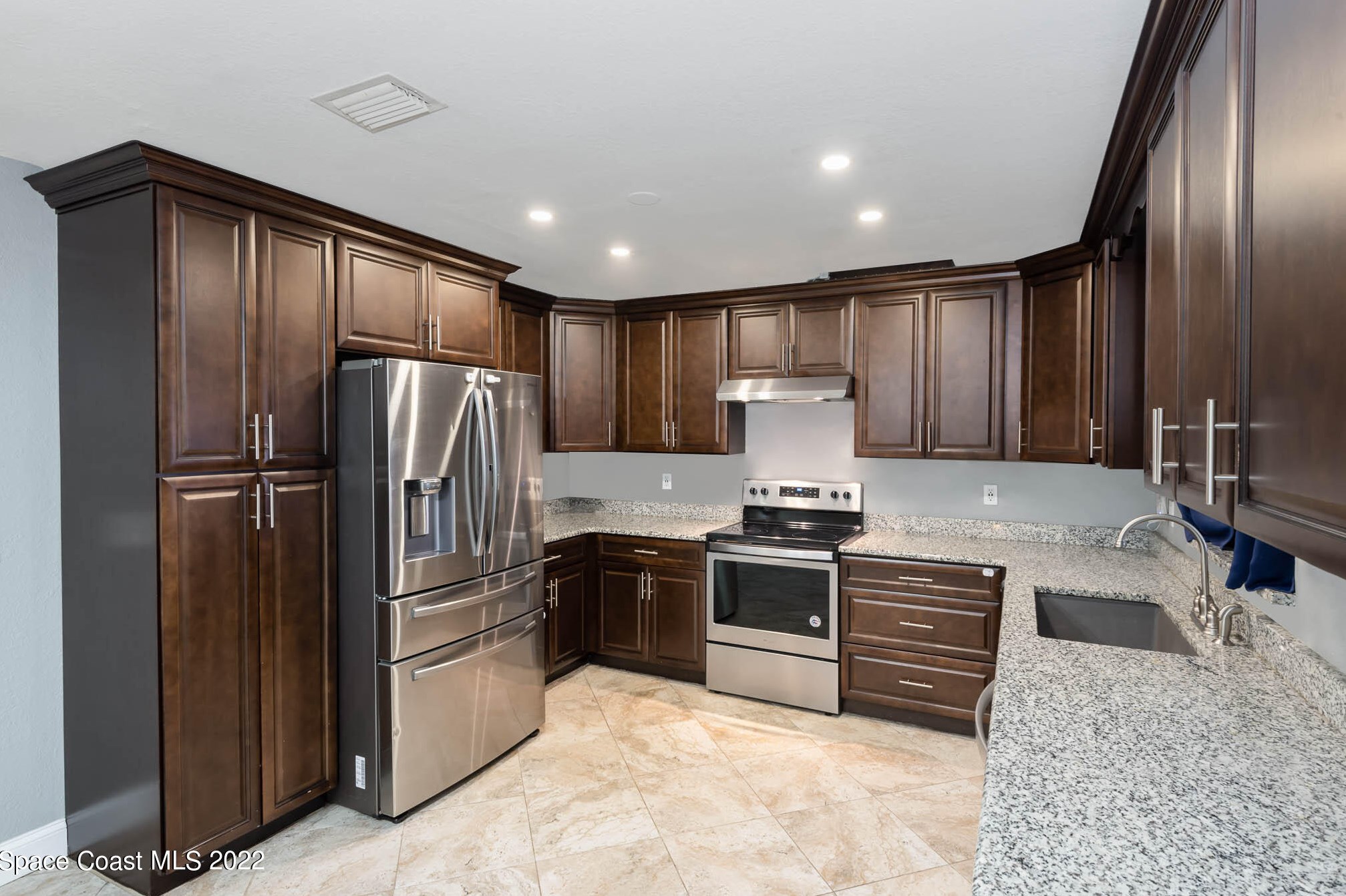 5635 Travis St, Mims, FL 32754