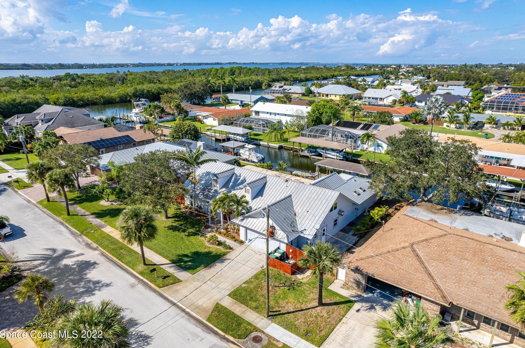 660 Canal Ct, Melbourne FL  32937-3943 exterior