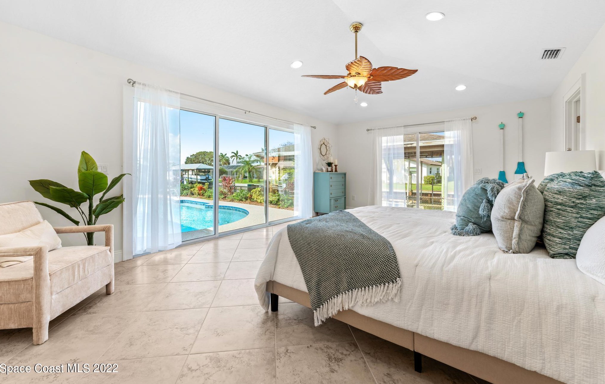 660 Canal Ct, Melbourne FL  32937-3943 exterior
