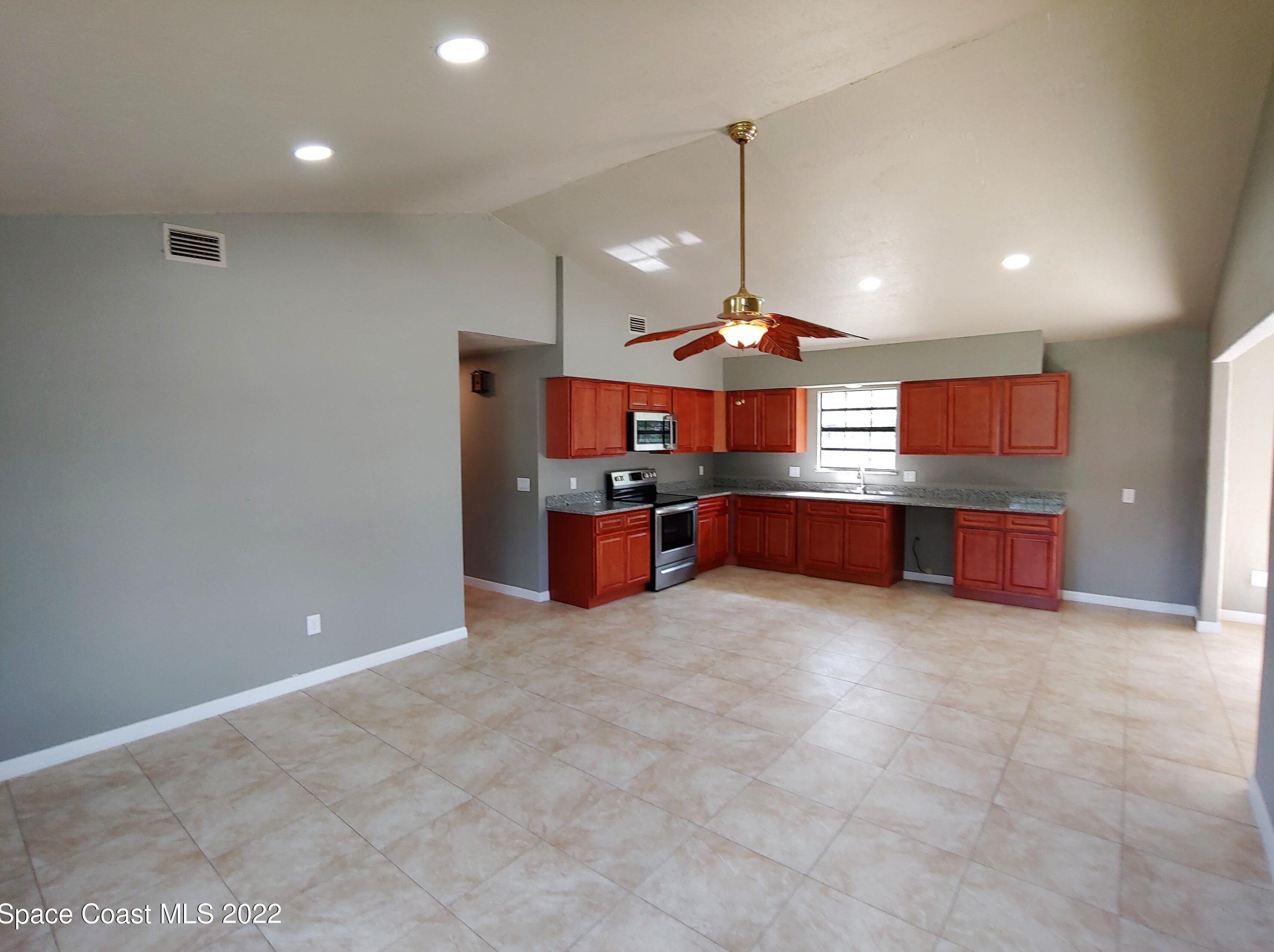 966 Zamora St, Melbourne FL  32909-5265 exterior