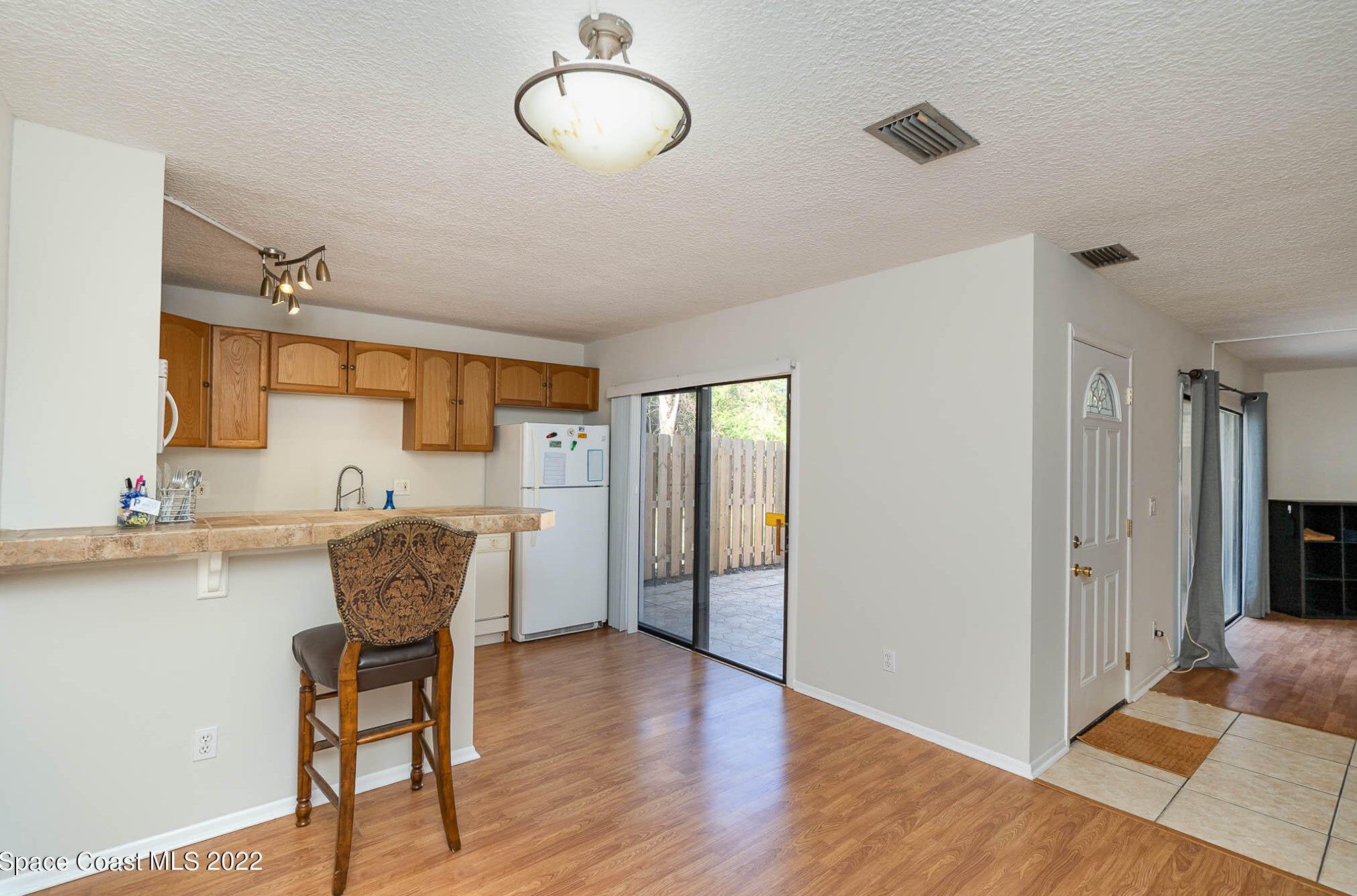 1715 Vis Oaks Cir, Melbourne FL 32905-3136 exterior