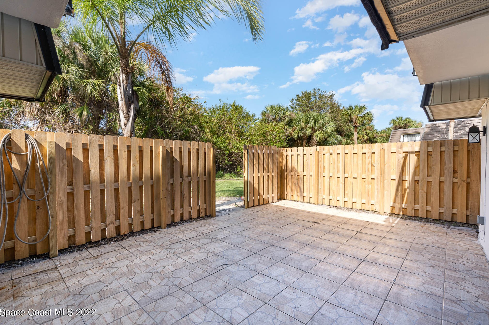 1715 Vis Oaks Cir, Melbourne FL 32905-3136 exterior