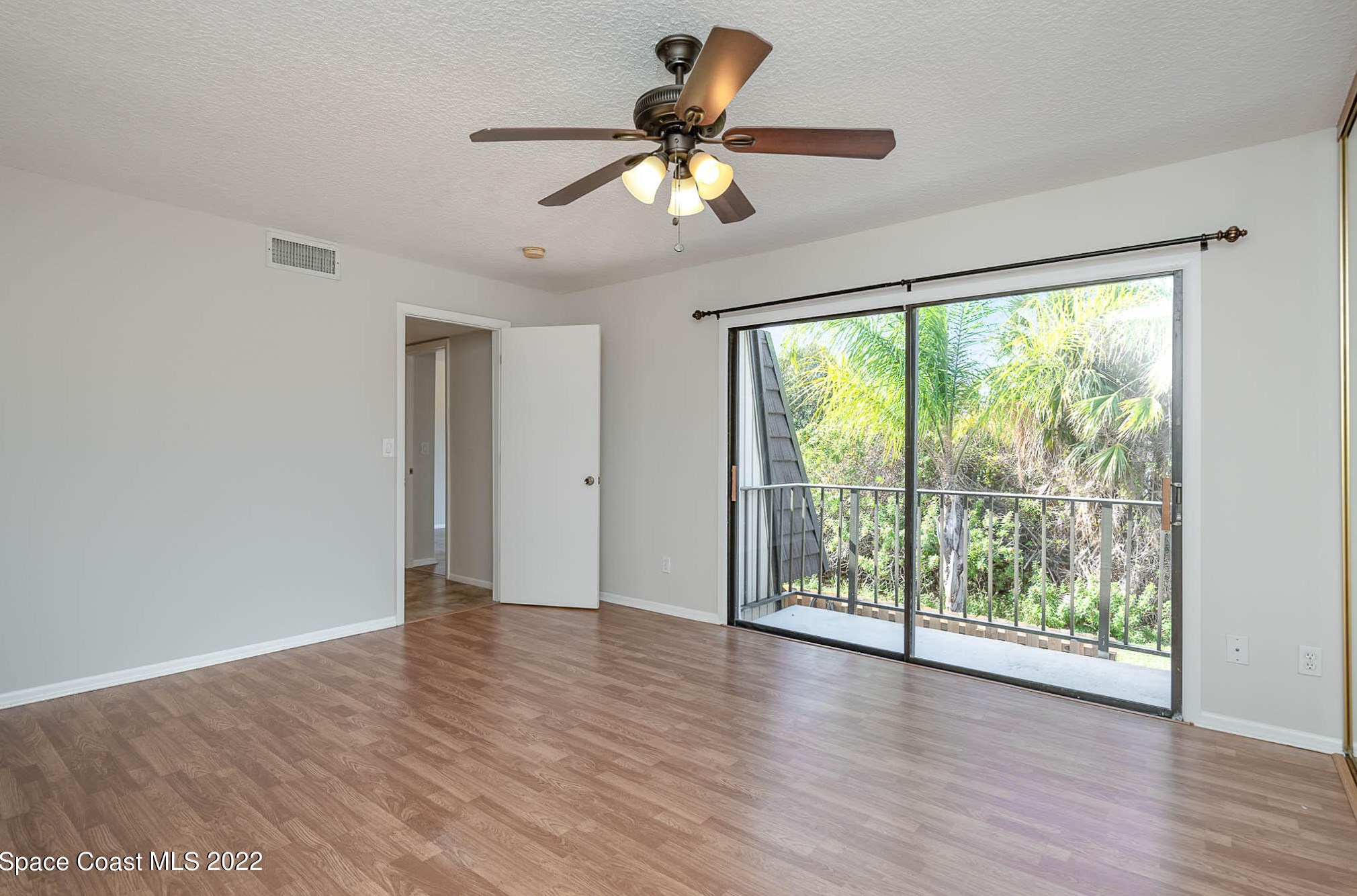 1715 Vis Oaks Cir, Melbourne FL 32905-3136 exterior