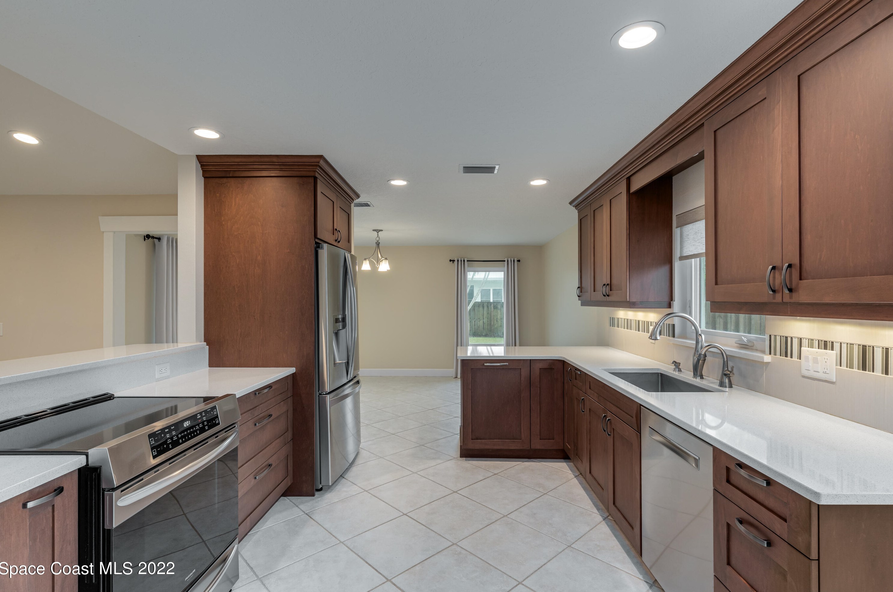 431 Mosswood Blvd, Melbourne FL 32903-4007 exterior