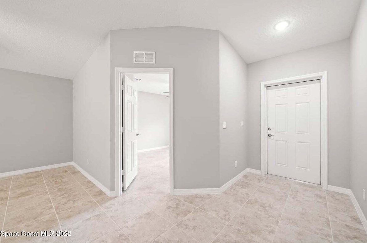 2697 Dennis Ave, Melbourne FL  32909-8729 exterior