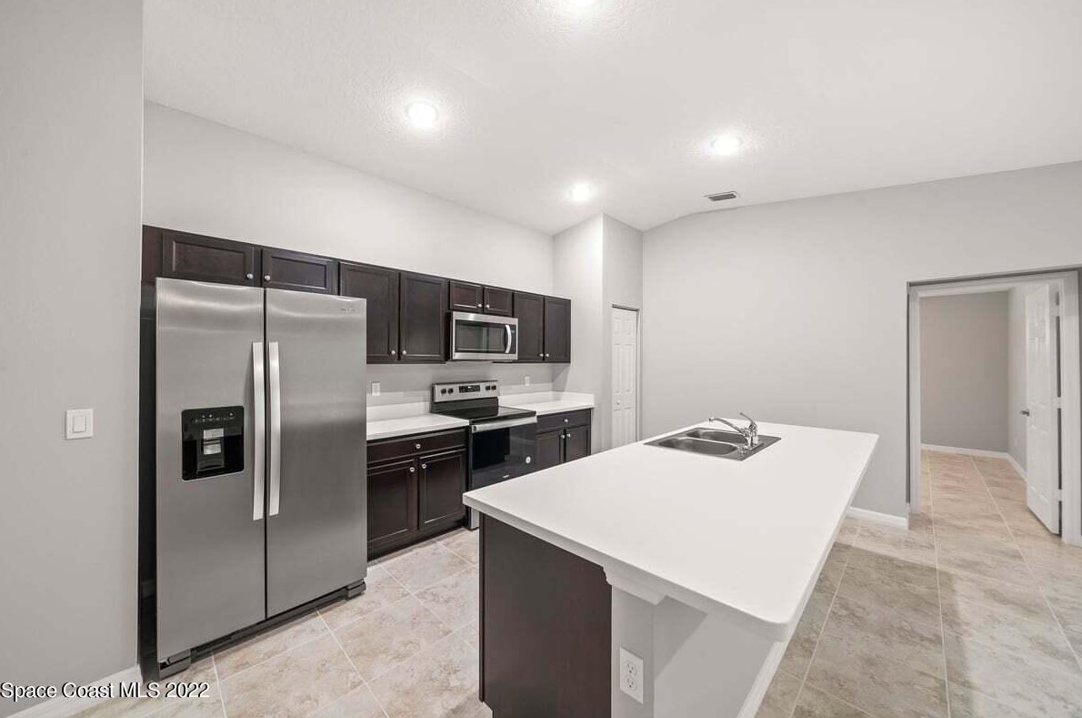 2697 Dennis Ave, Melbourne FL  32909-8729 exterior