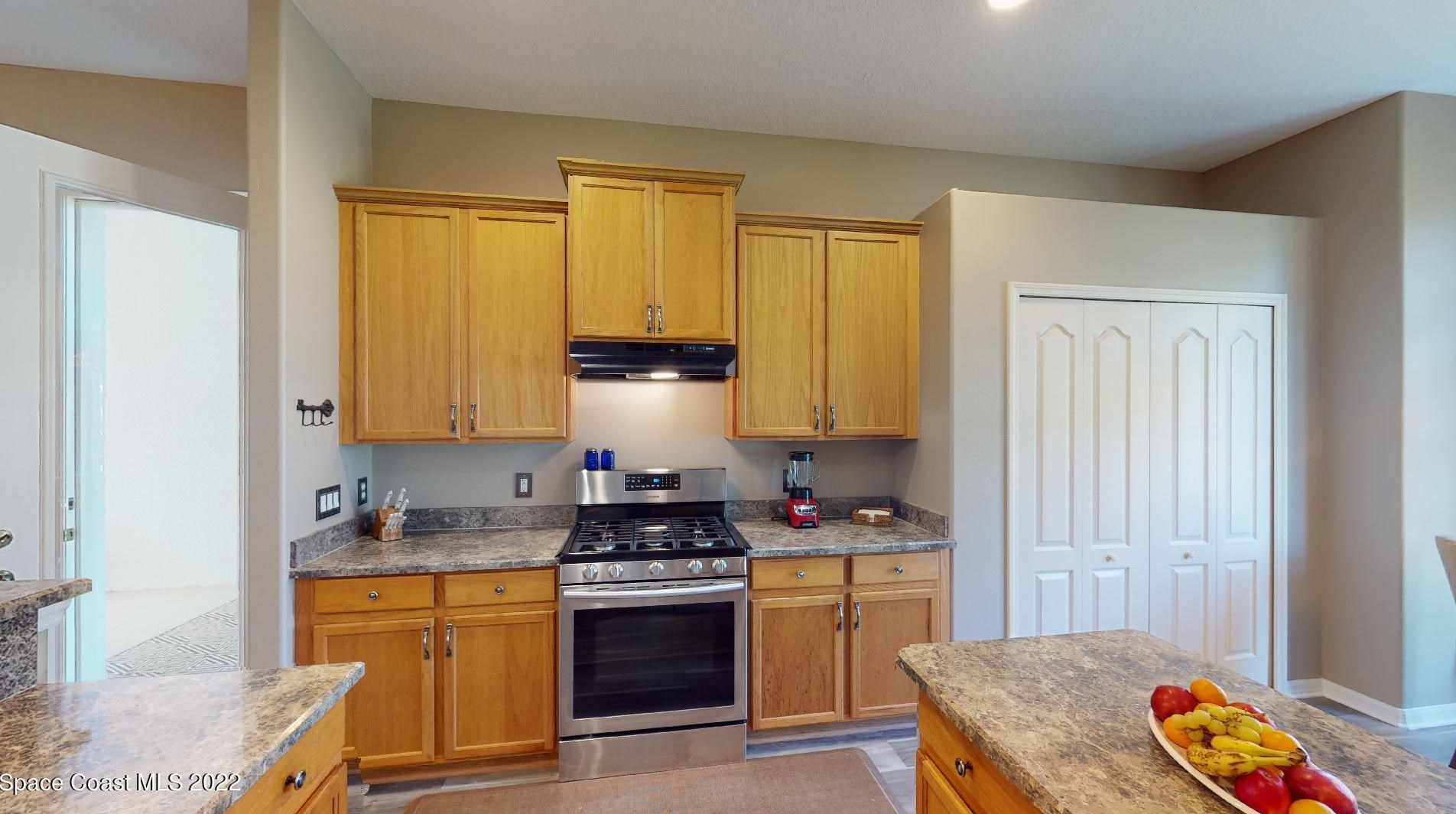 1820 Winding Ridge Cir, Melbourne FL  32909-2314 exterior