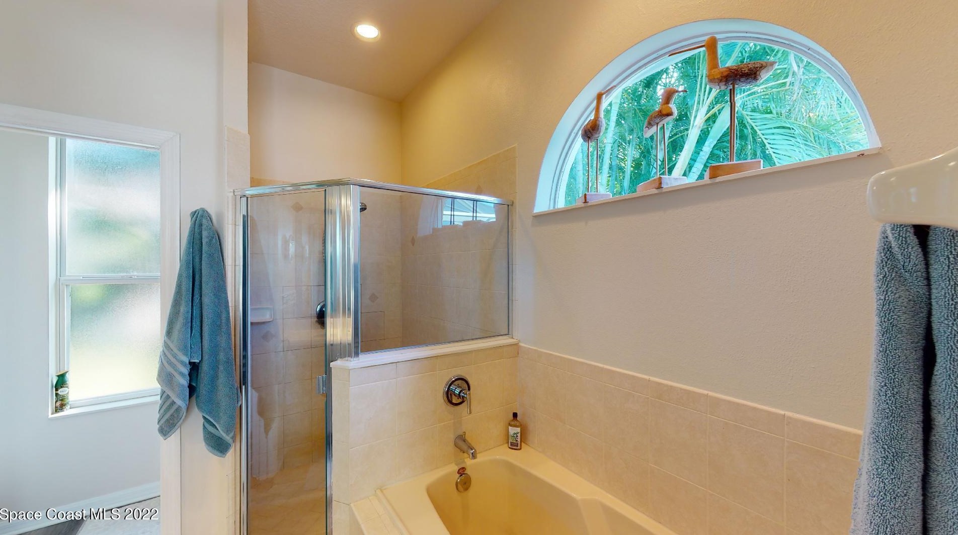 1820 Winding Ridge Cir, Melbourne FL  32909-2314 exterior