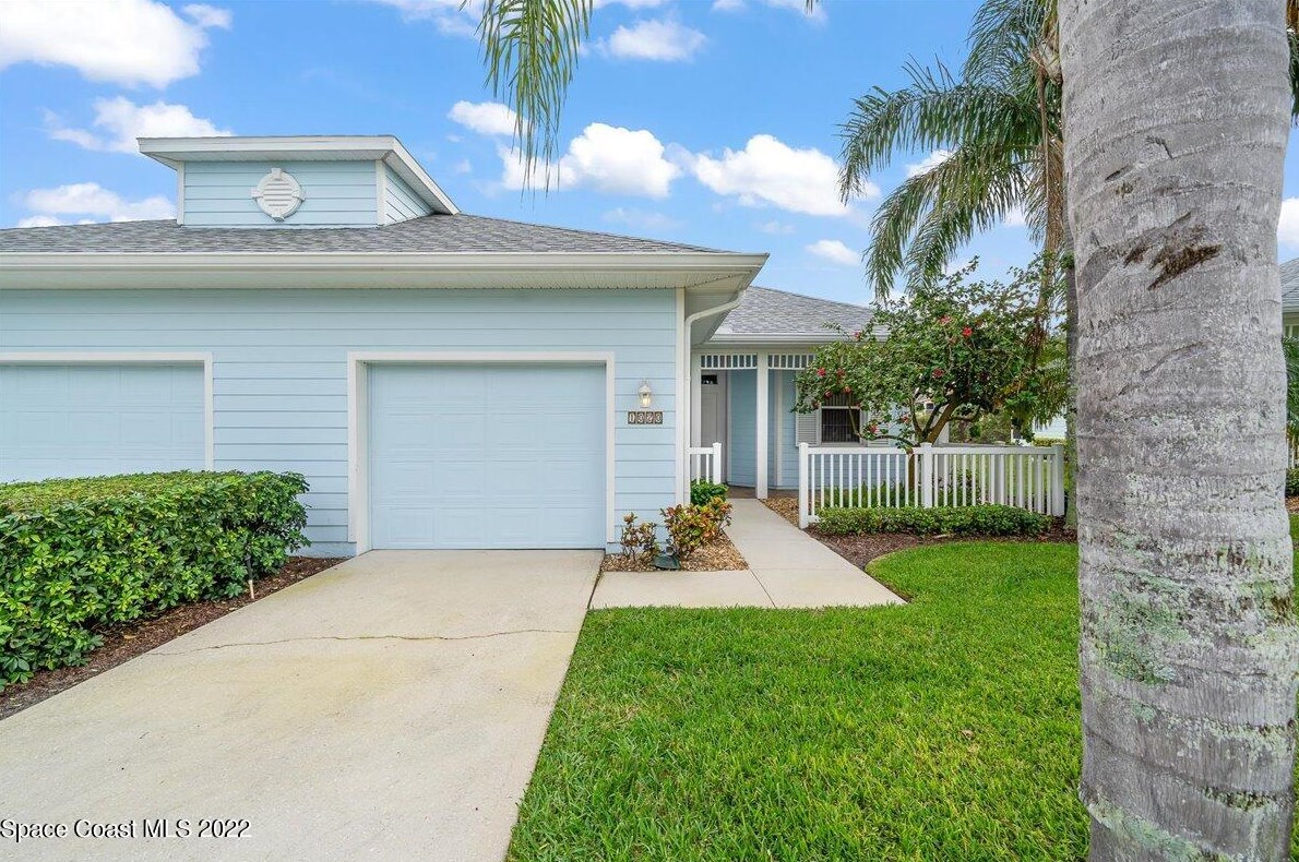 1020 Eleuthera Dr, Melbourne FL  32905-4400 exterior