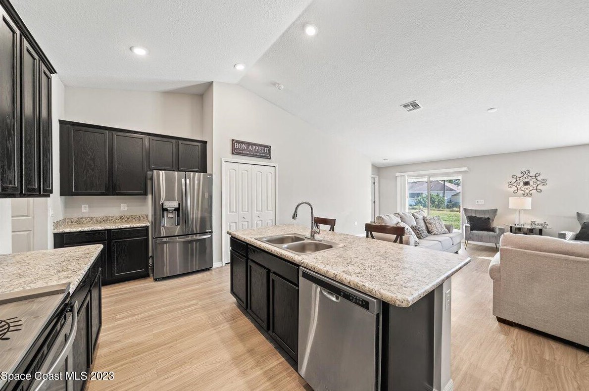 499 Ellington Ave, Melbourne FL  32909-4126 exterior