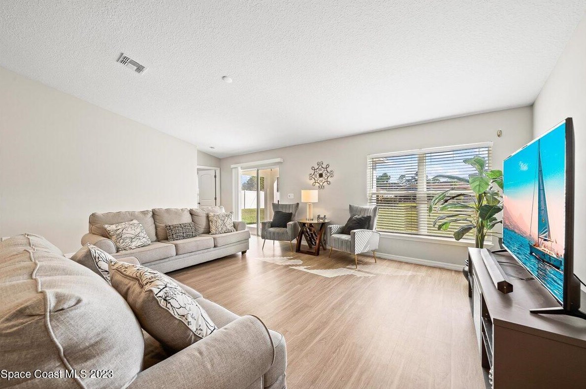 499 Ellington Ave, Melbourne FL  32909-4126 exterior