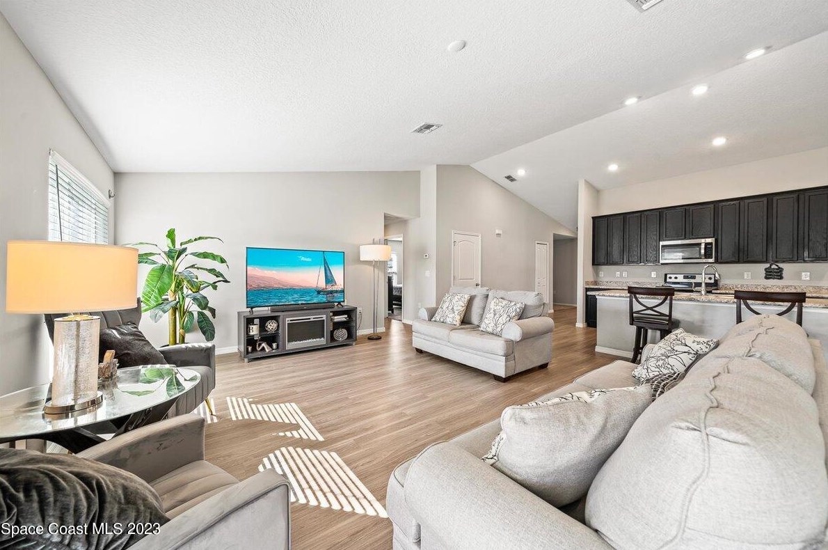 499 Ellington Ave, Melbourne FL  32909-4126 exterior