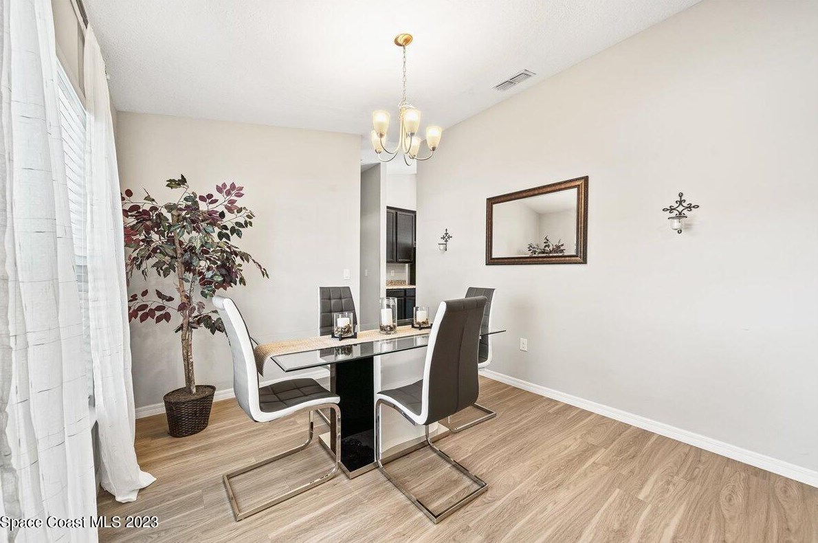 499 Ellington Ave, Melbourne FL  32909-4126 exterior