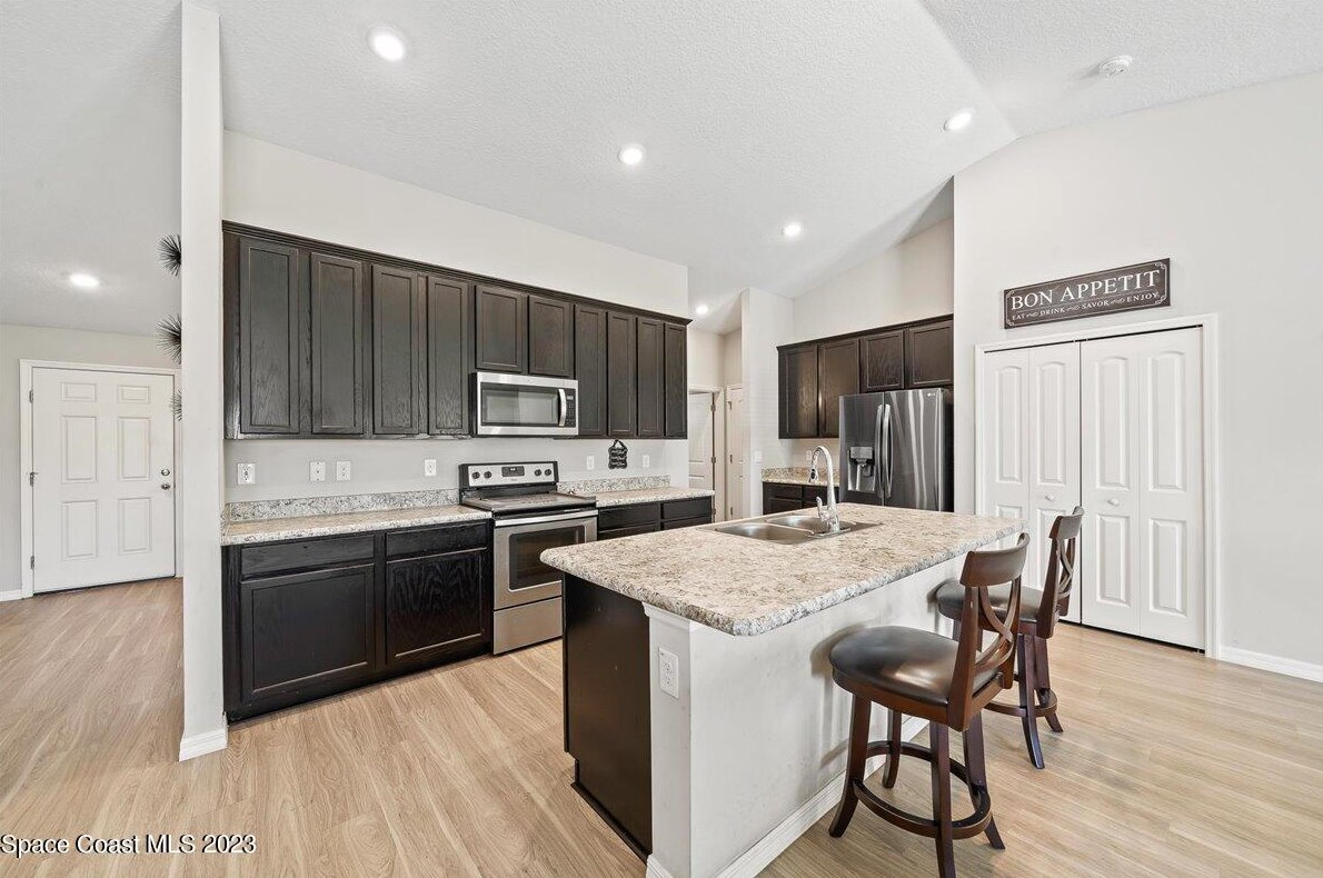 499 Ellington Ave, Melbourne FL  32909-4126 exterior