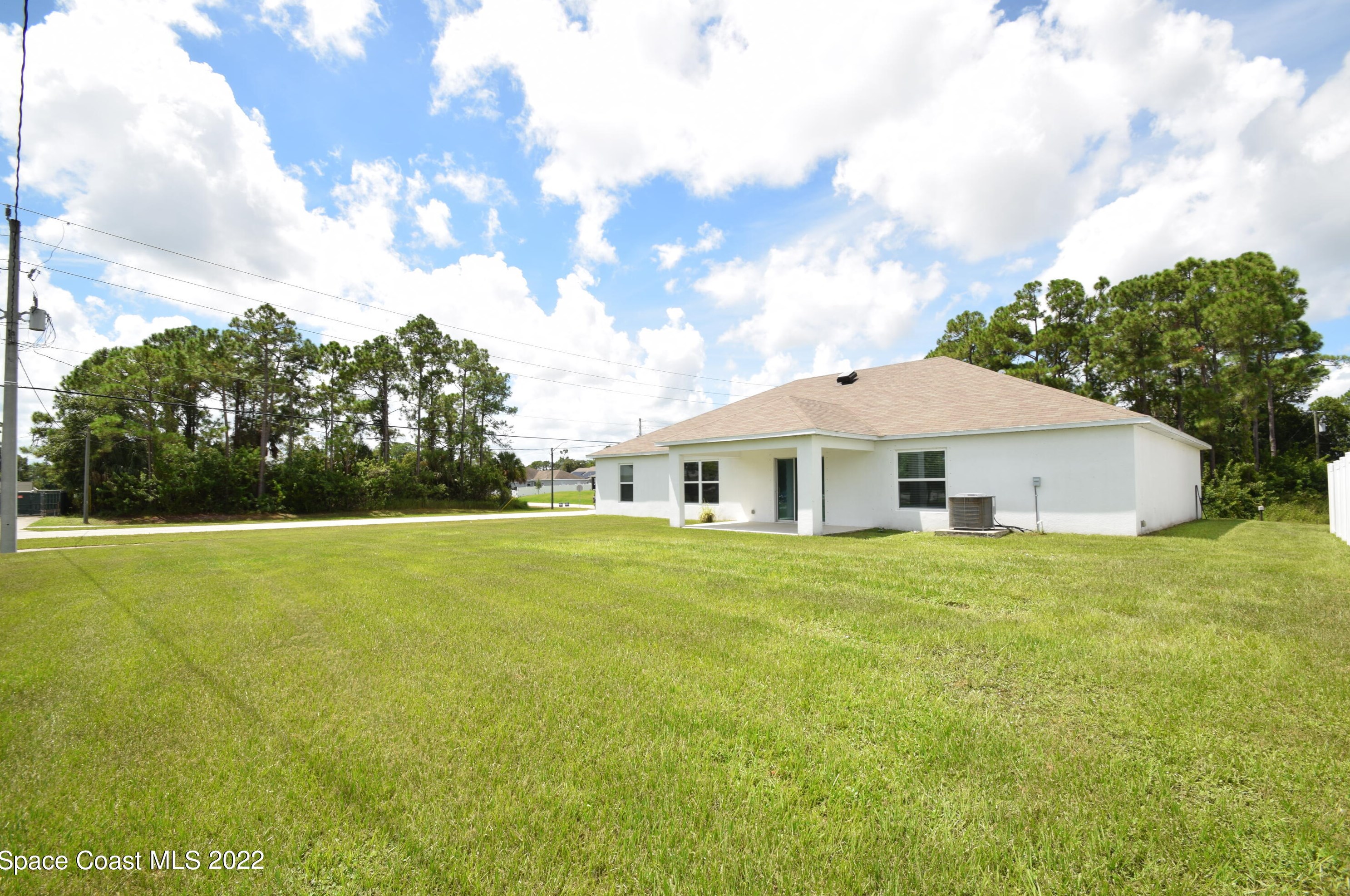 499 Ellington Ave, Melbourne FL  32909-4126 exterior