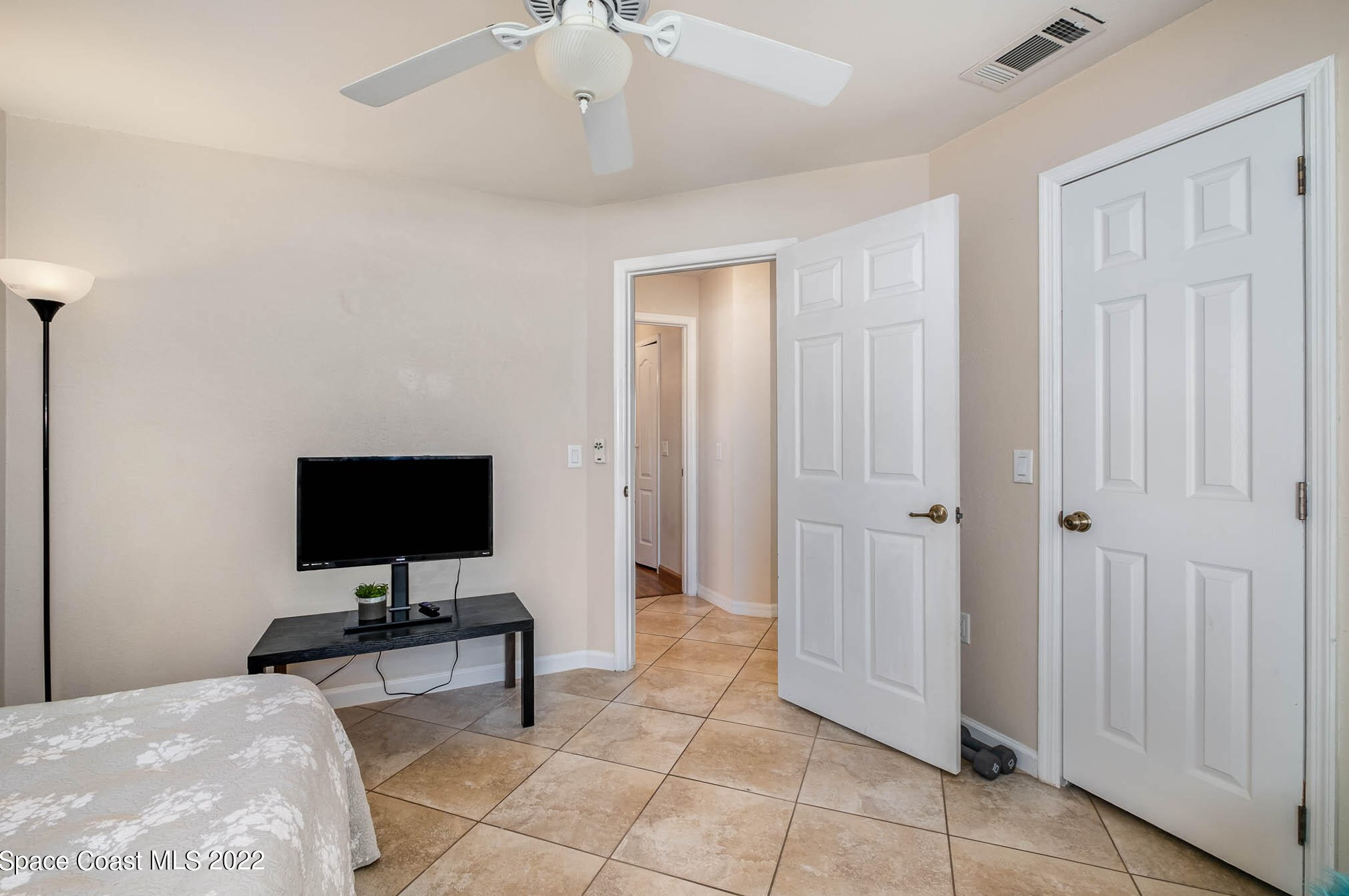 3937 Bayberry Dr, Melbourne FL  32901-8422 exterior