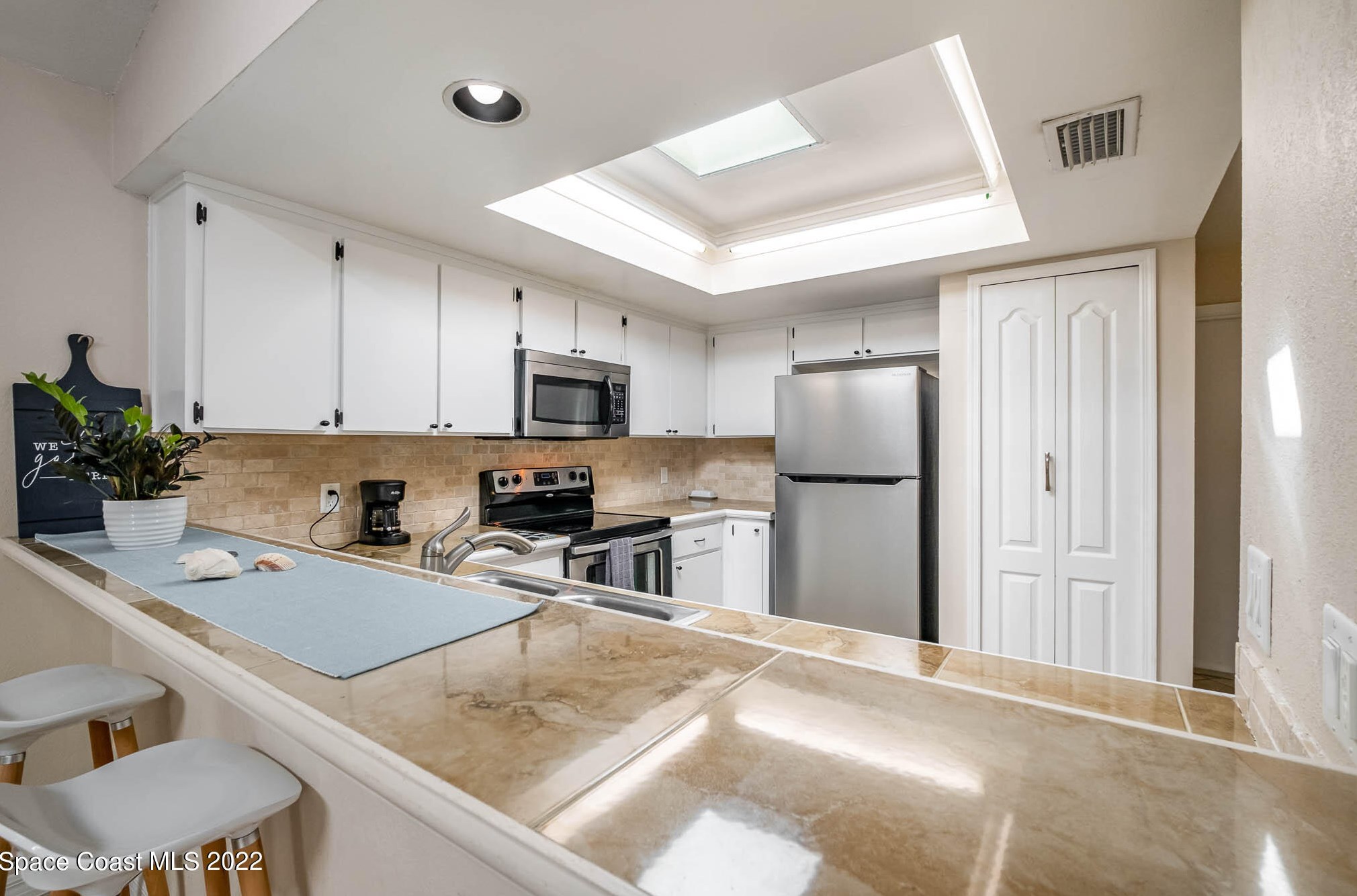 3937 Bayberry Dr, Melbourne FL  32901-8422 exterior