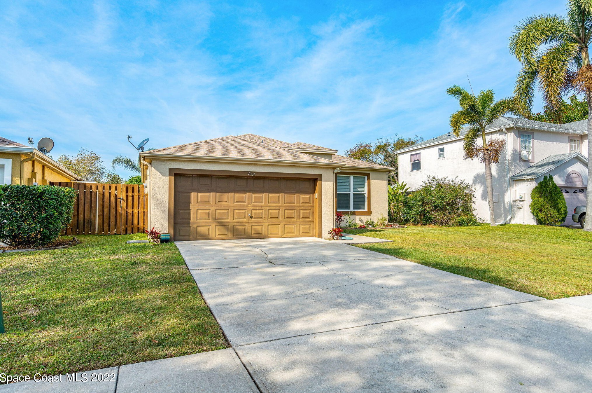 7031 Hammock Trace Dr, Melbourne FL  32940-7973 exterior