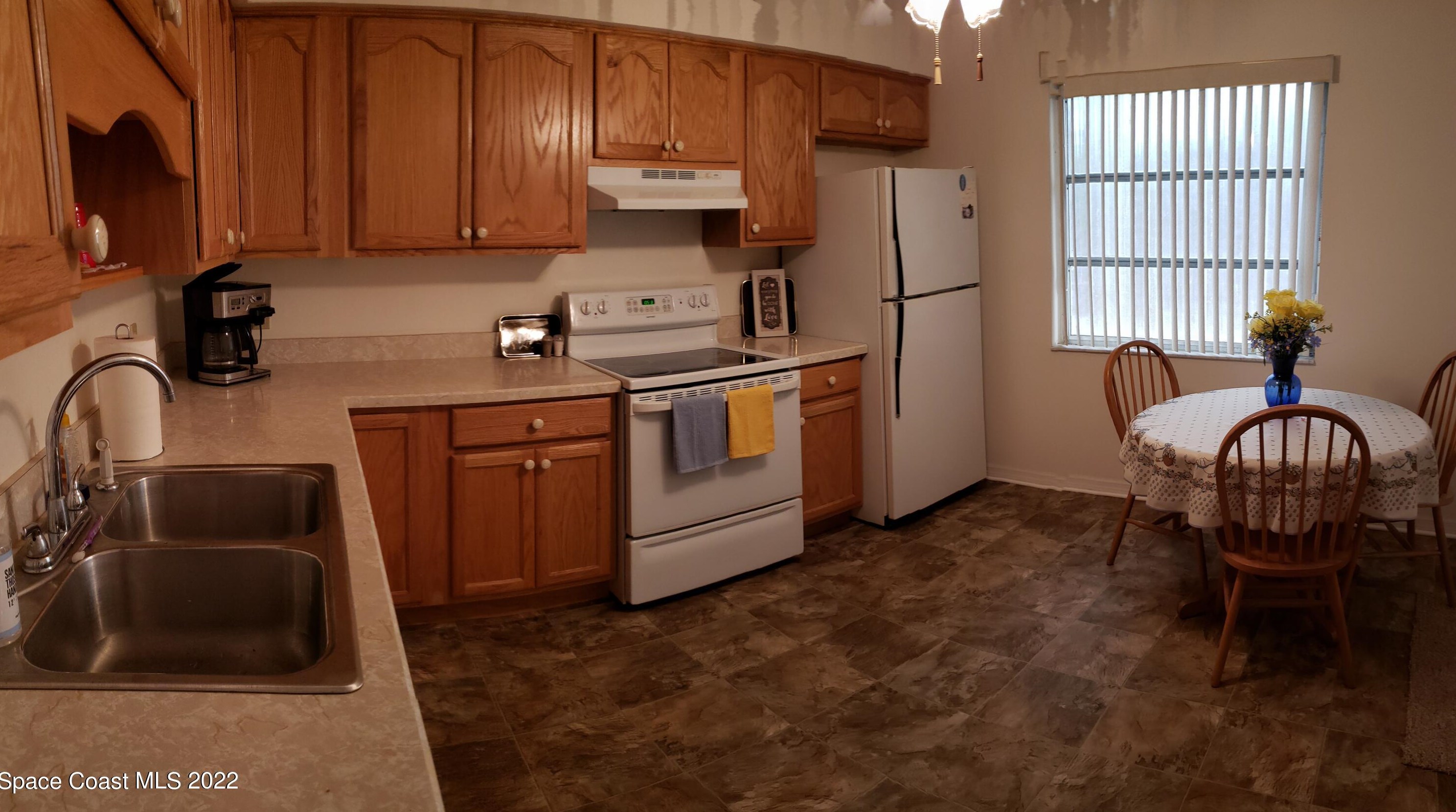 1285 Cleveland St, Melbourne FL  32935-4009 exterior