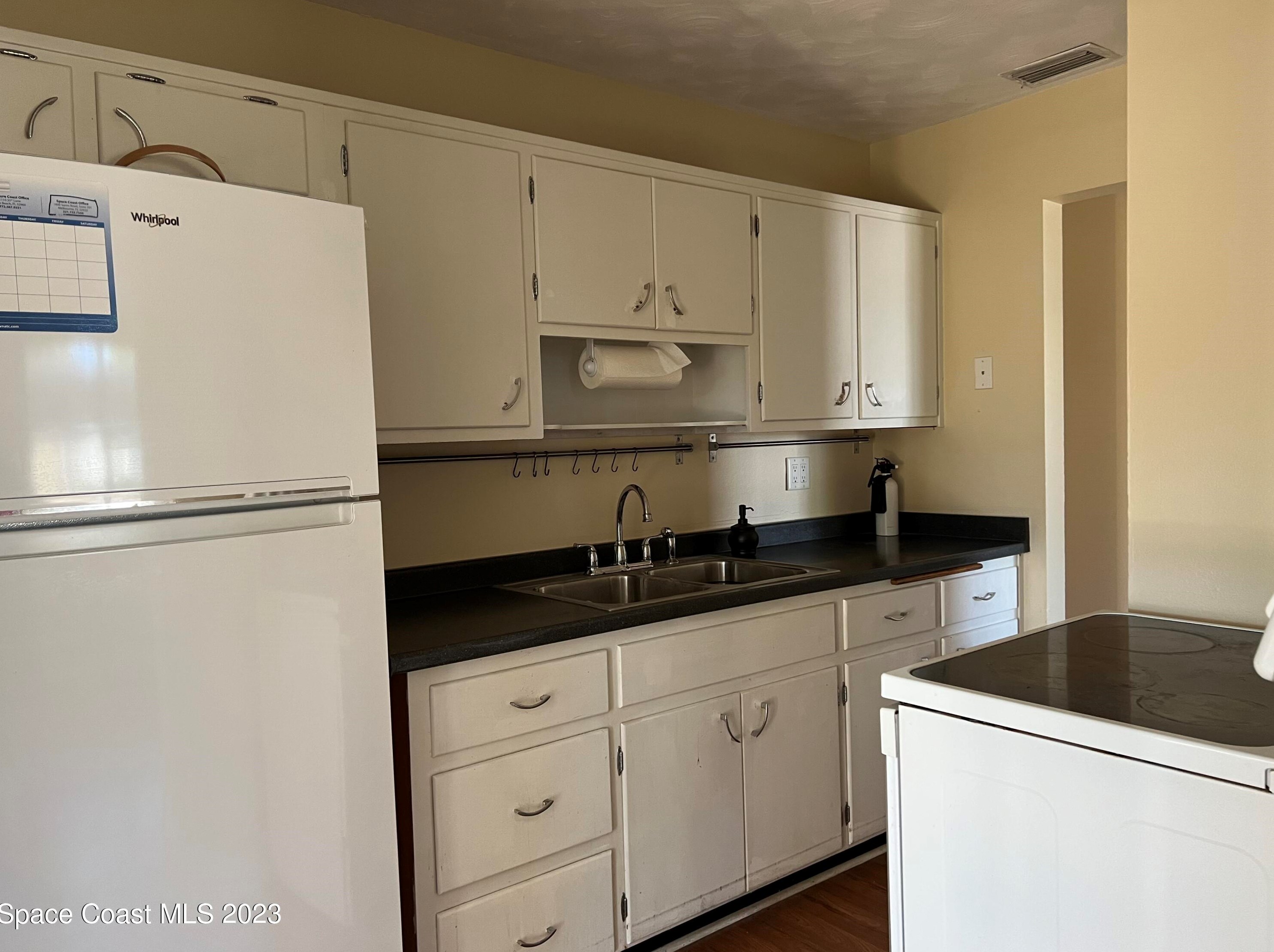 2320 Pineapple Ave, Melbourne FL  32935-6642 exterior