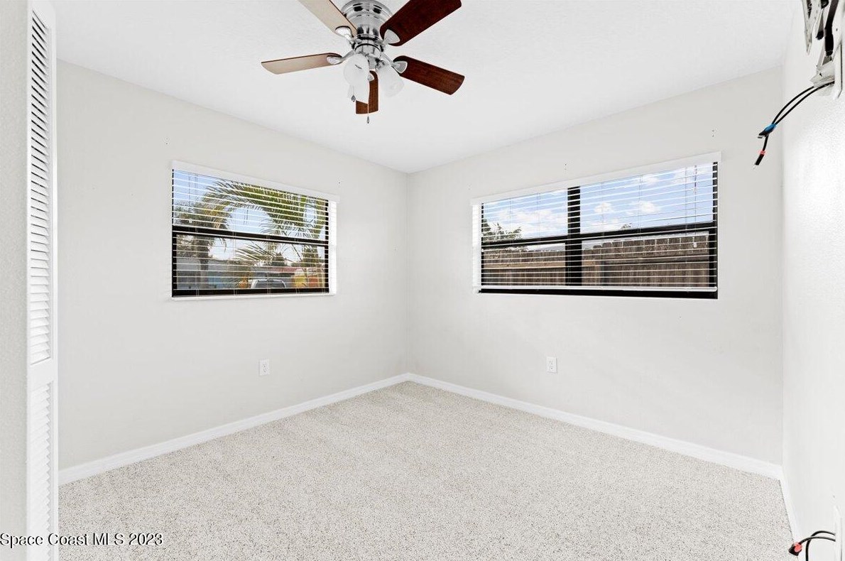 320 Nelson Dr, Merritt Island FL  32953-4733 exterior