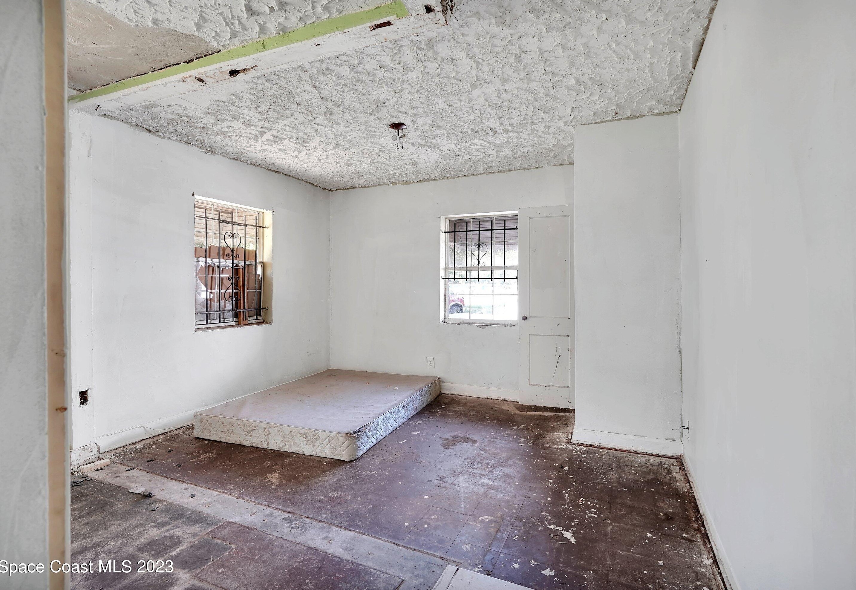 2927 9th St, Jacksonville FL  32254-1915 exterior