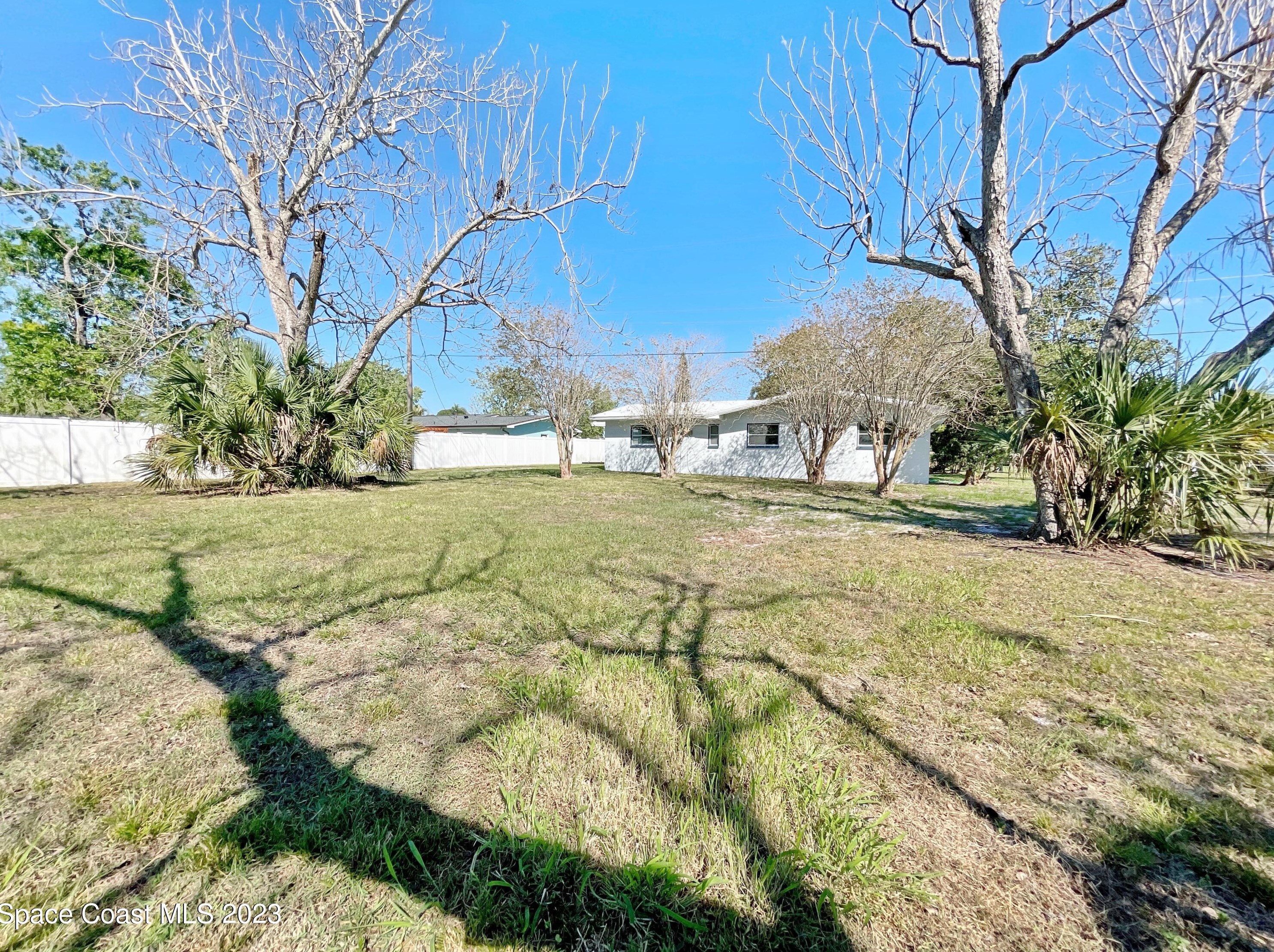 445 Linda Ln, Melbourne FL  32935-3325 exterior