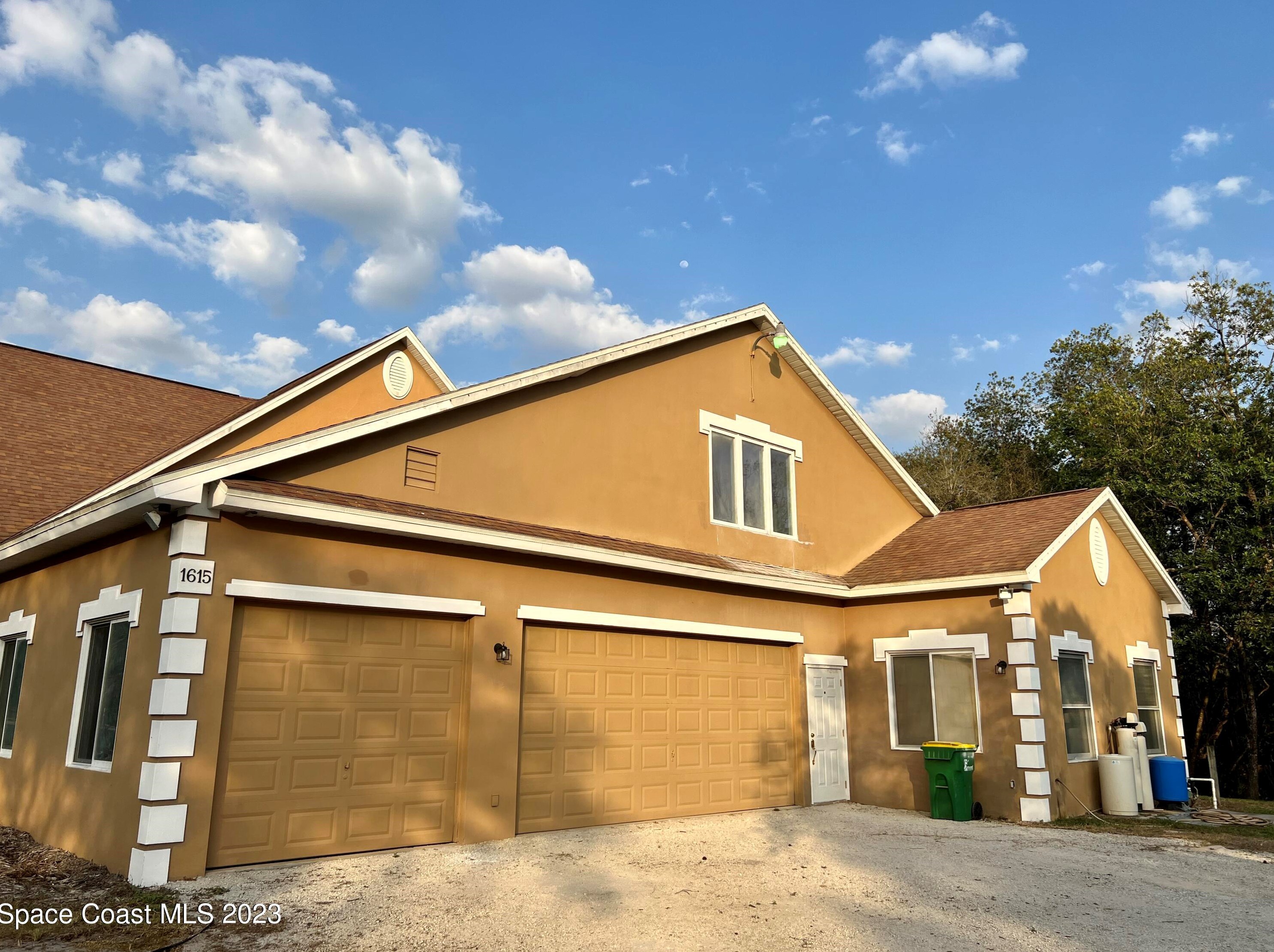 1615 S Carpenter Rd, Titusville, FL 32796