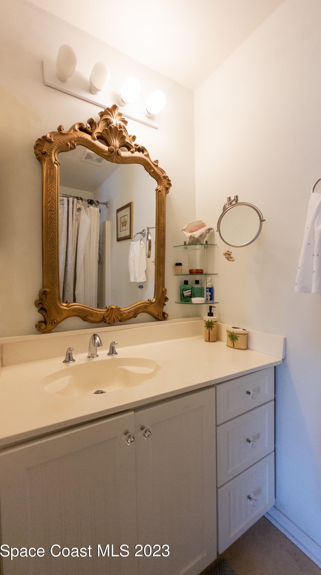 1560 Las Palmos Dr, Melbourne FL 32908-1123 exterior