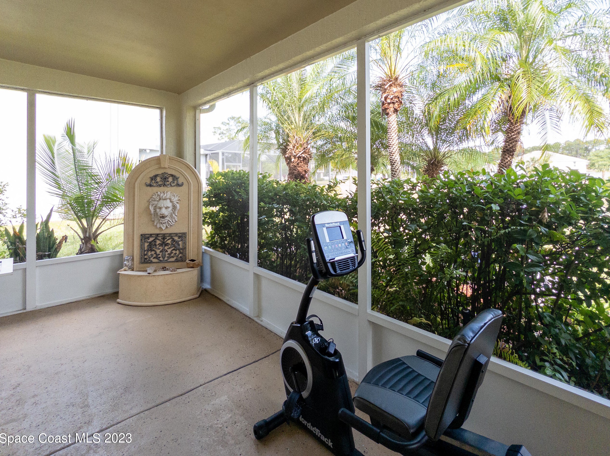 1560 Las Palmos Dr, Melbourne FL 32908-1123 exterior