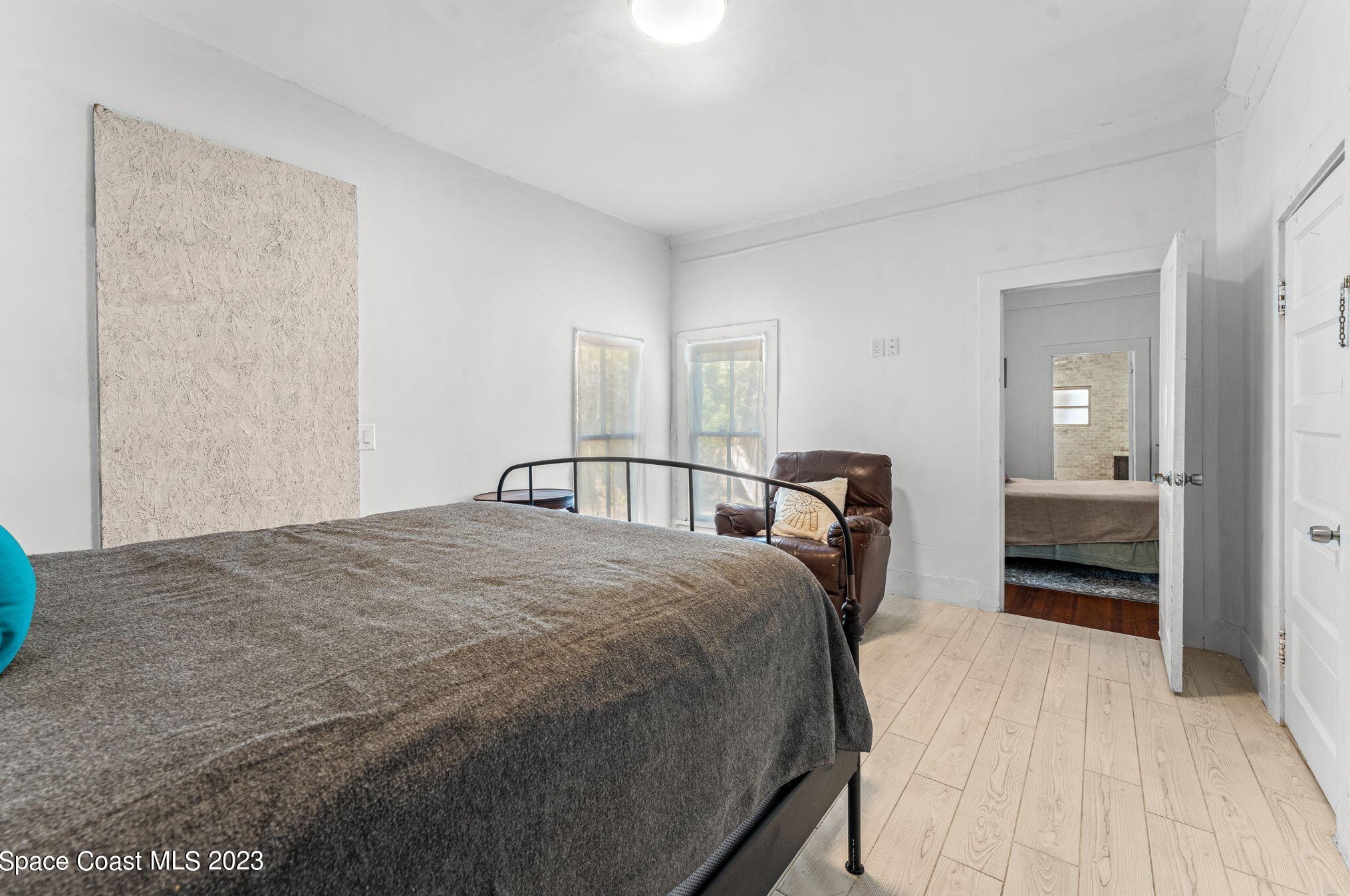 1365 Pineapple Ave, Melbourne FL 32935-6541 exterior