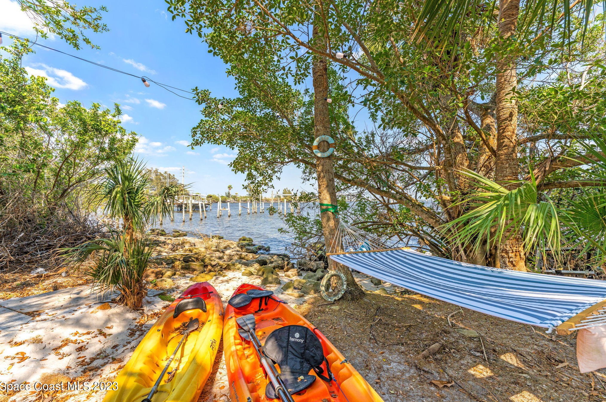 1365 Pineapple Ave, Melbourne FL 32935-6541 exterior