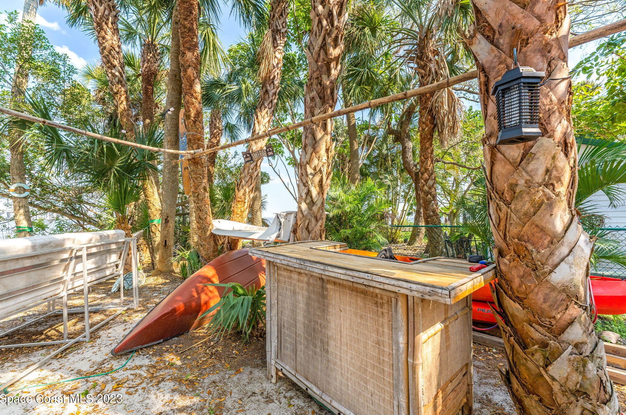 1365 Pineapple Ave, Melbourne FL 32935-6541 exterior