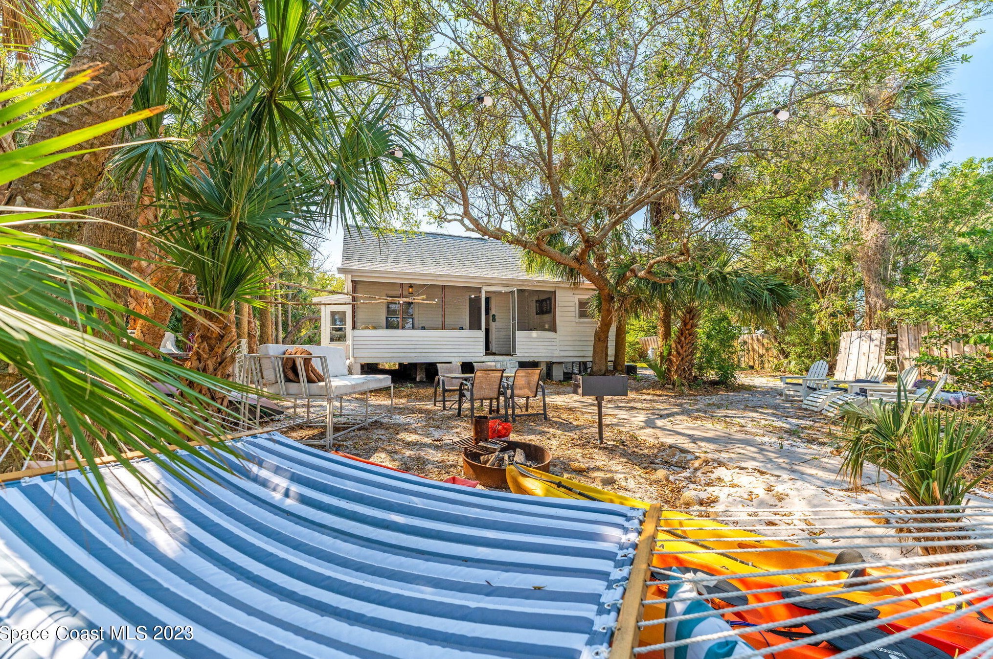 1365 Pineapple Ave, Melbourne FL 32935-6541 exterior