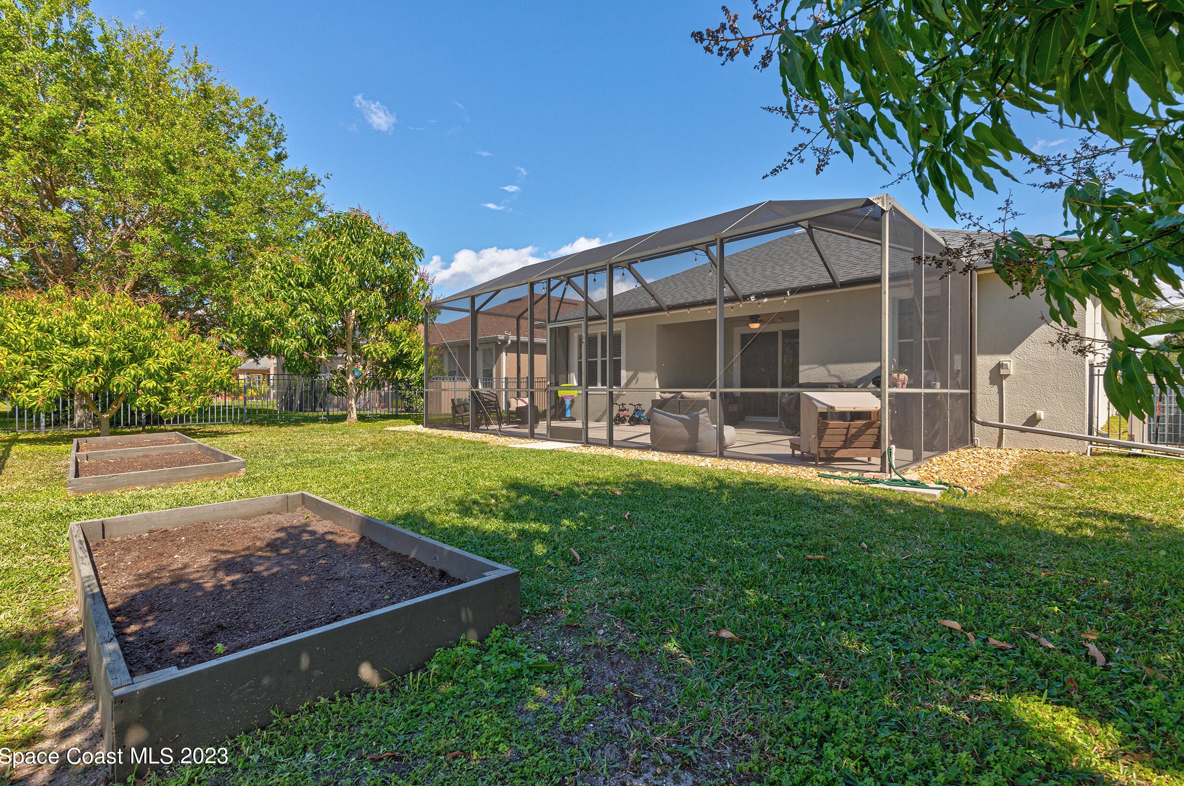 6184 Trieda Dr, Melbourne FL  32940-8072 exterior