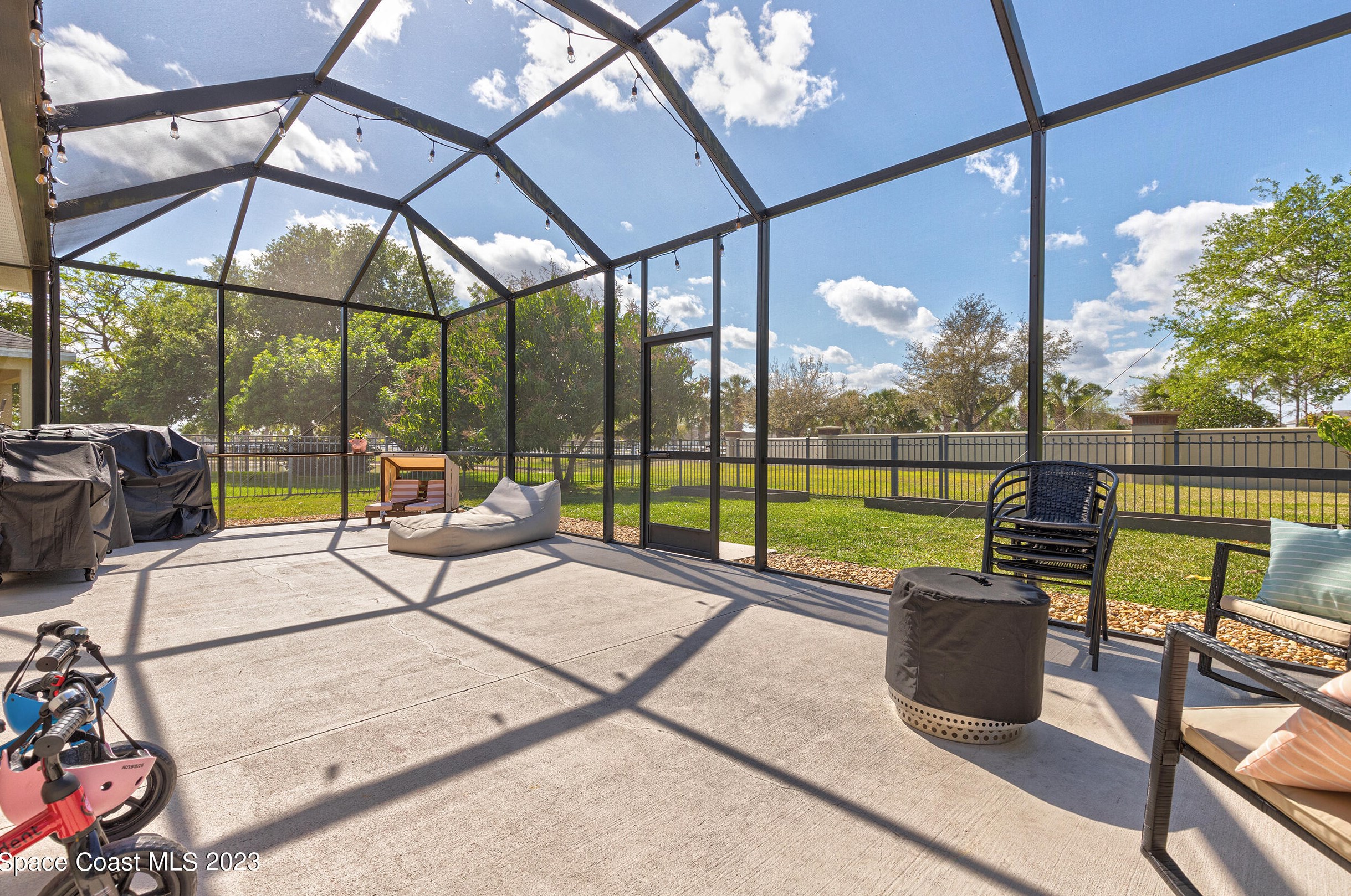 6184 Trieda Dr, Melbourne FL  32940-8072 exterior