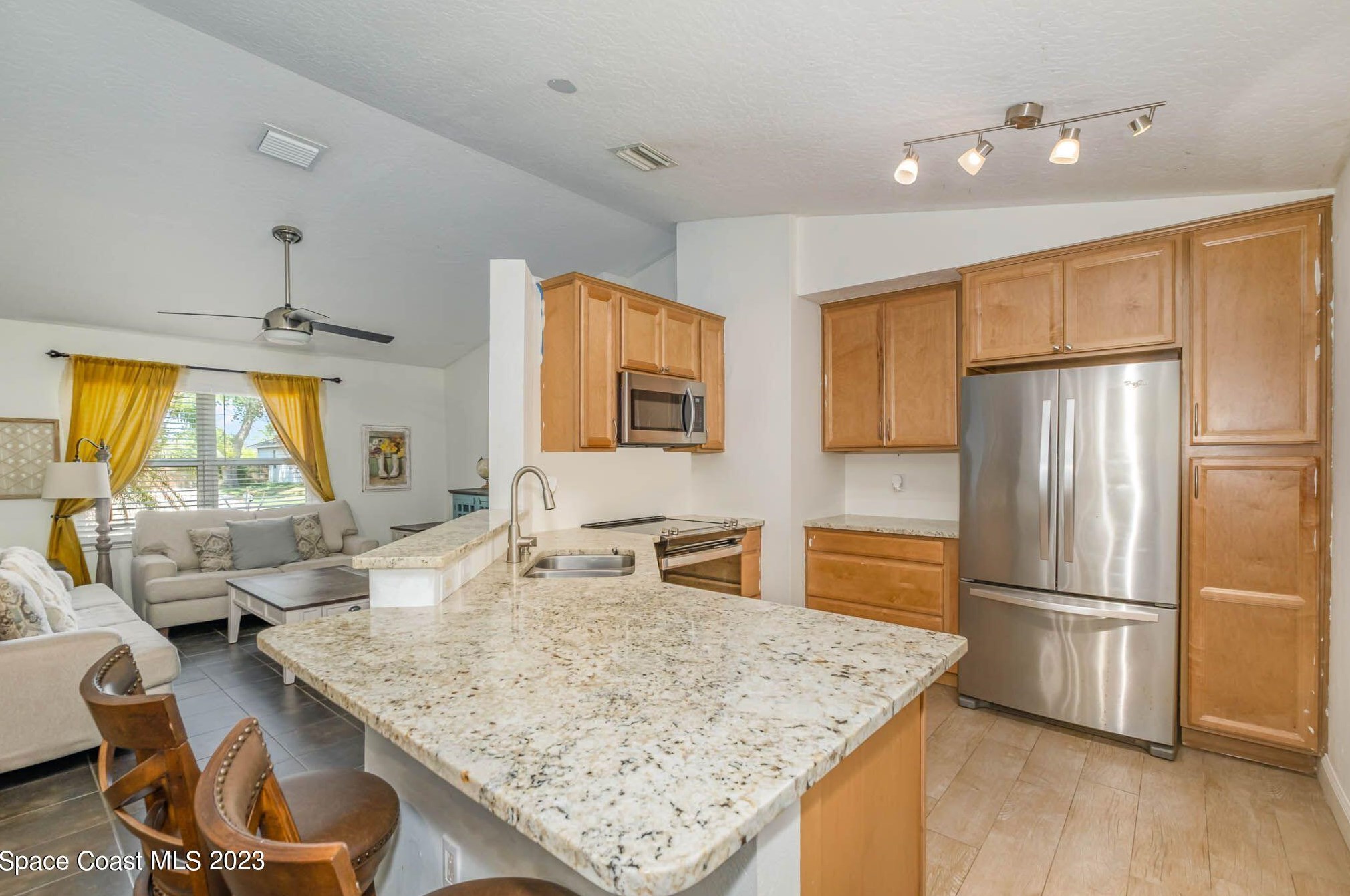 1333 Prospect Cir, Melbourne FL  32907-1130 exterior