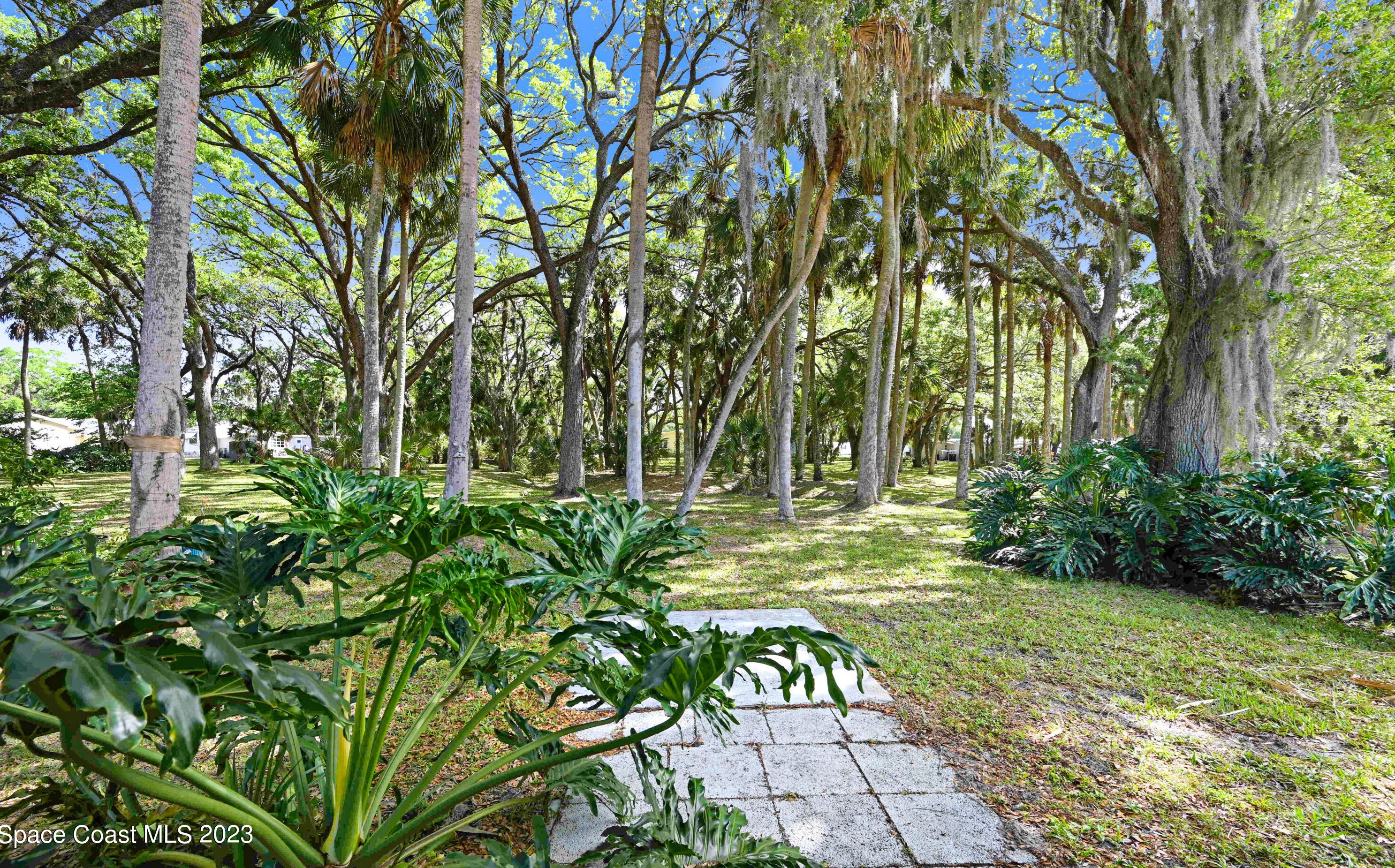 377 Holiday Park Blvd, Melbourne FL  32907-2109 exterior