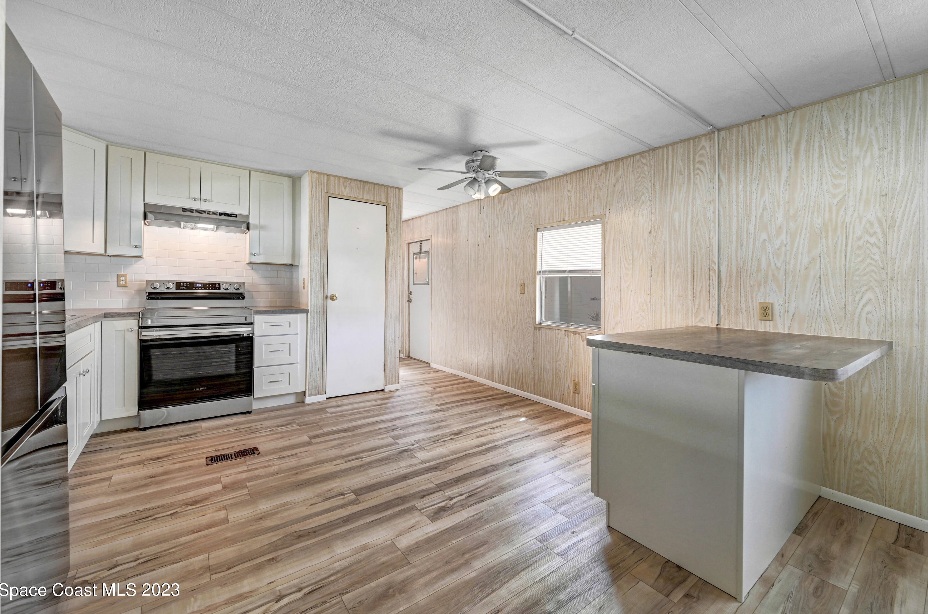 377 Holiday Park Blvd, Melbourne FL  32907-2109 exterior