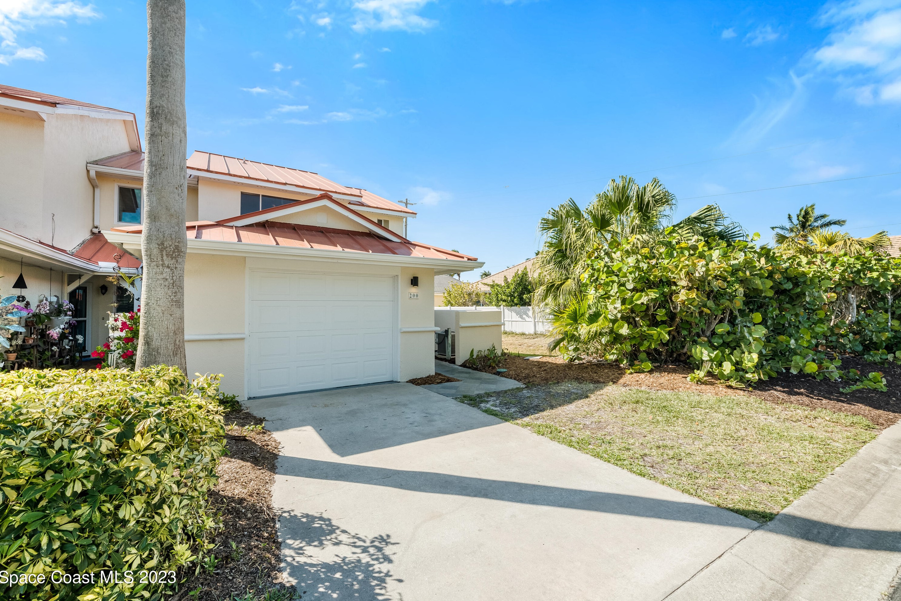 200 Oceanway Dr, Melbourne FL  32951-3321 exterior